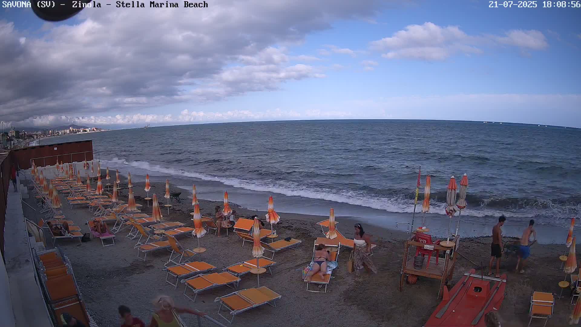 Savona, Spiaggia di Zinola Beach Live Cam - Savona, Liguria, Italy