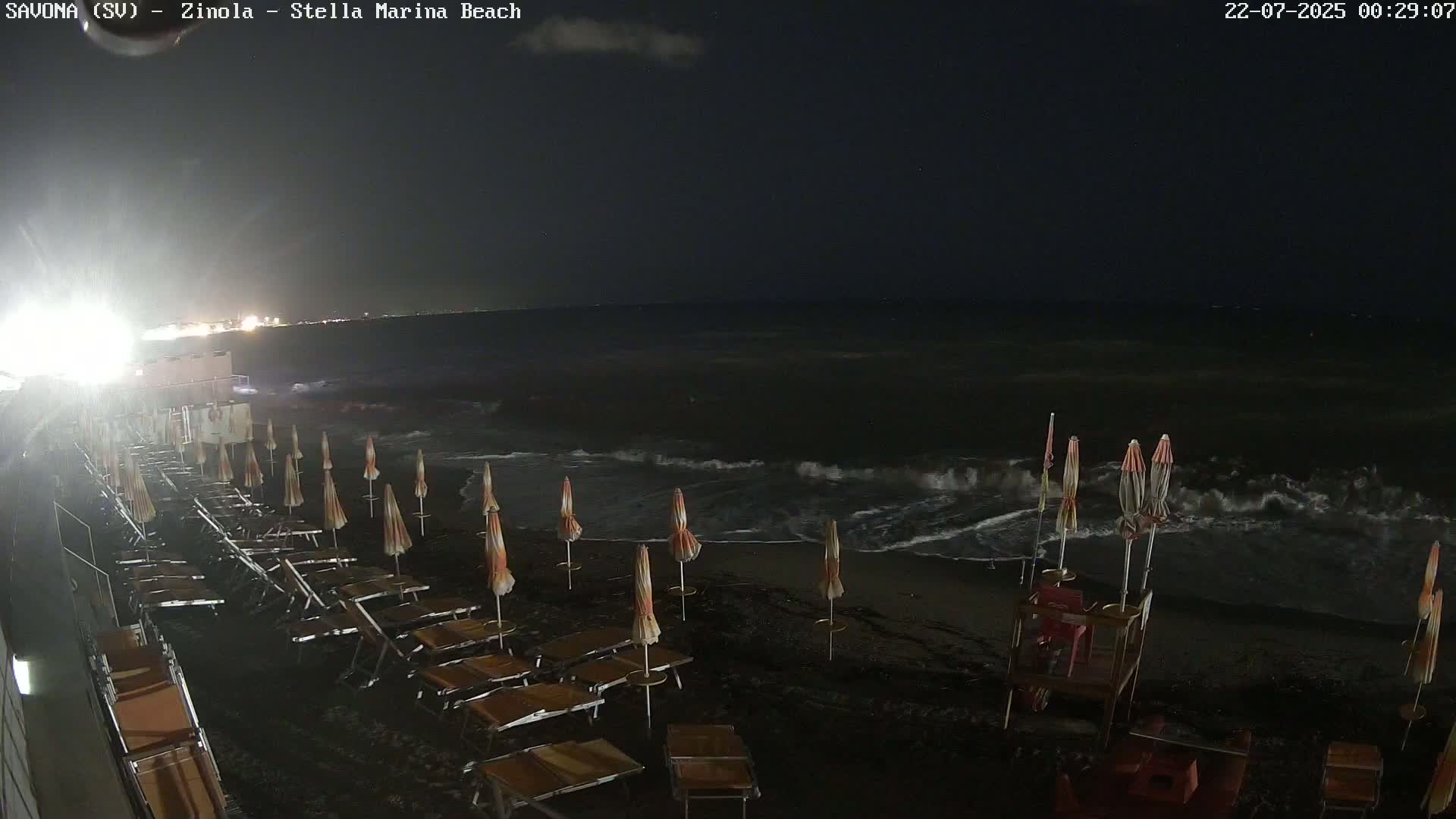 Savona, Spiaggia di Zinola Beach Live Cam - Savona, Liguria, Italy
