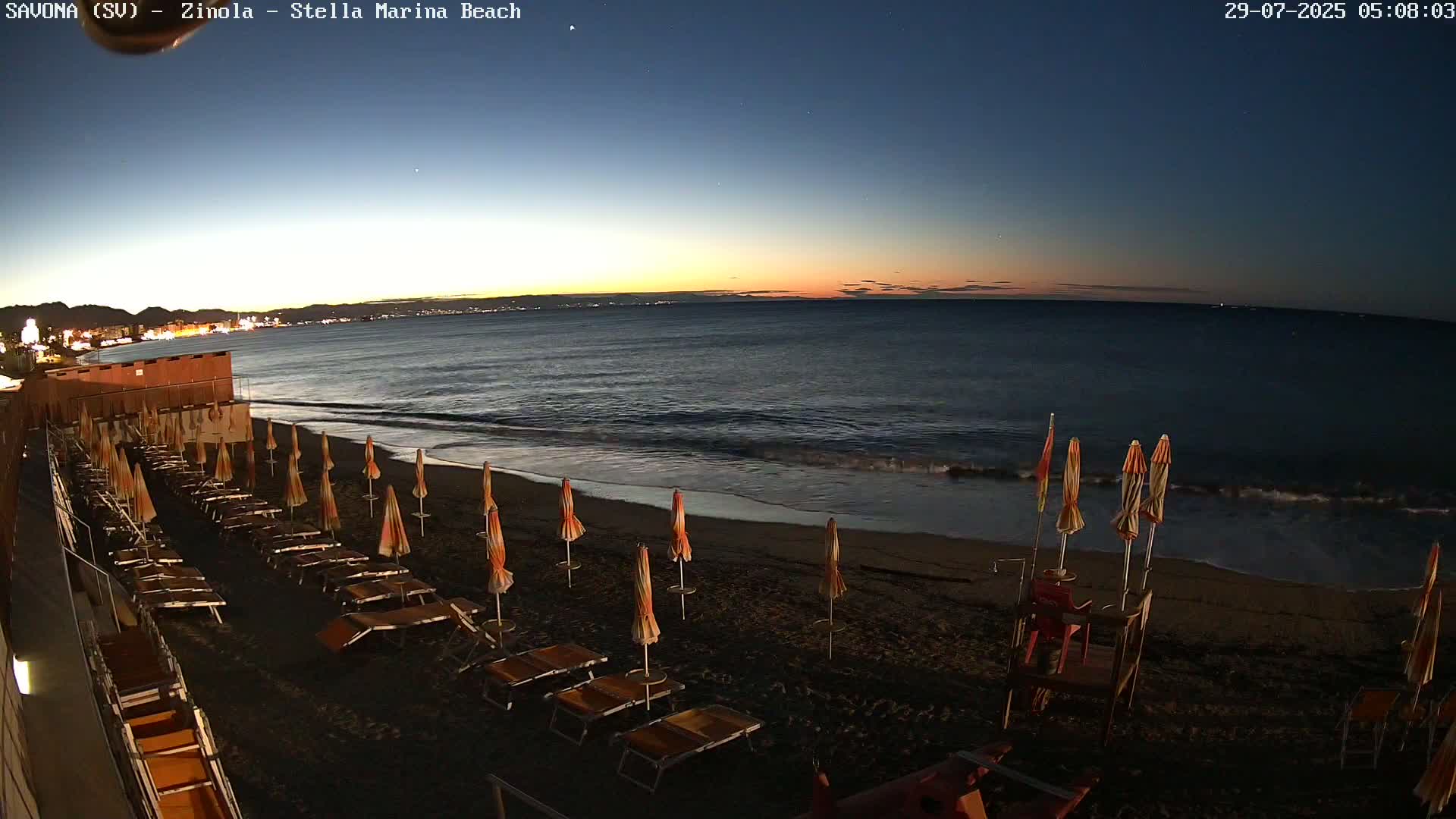Savona, Spiaggia di Zinola Beach Live Cam - Savona, Liguria, Italy