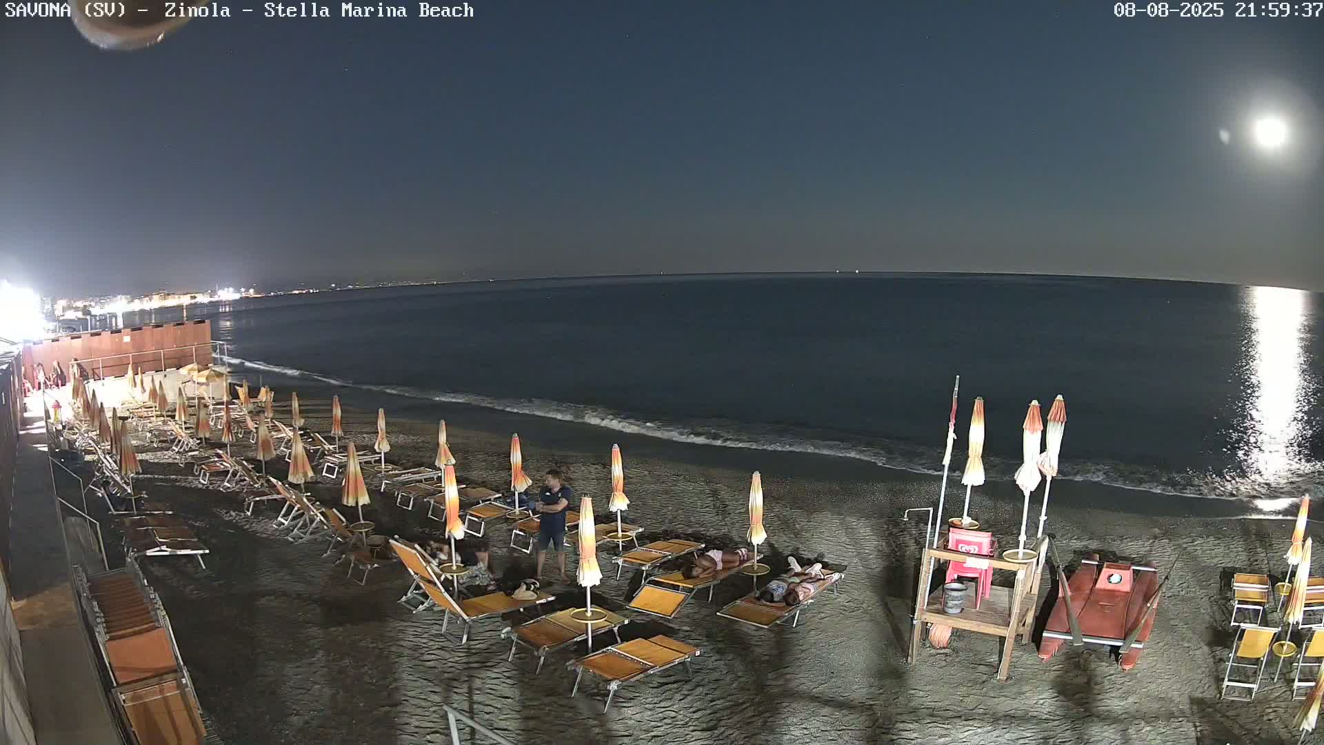 Savona, Spiaggia di Zinola Beach Live Cam - Savona, Liguria, Italy