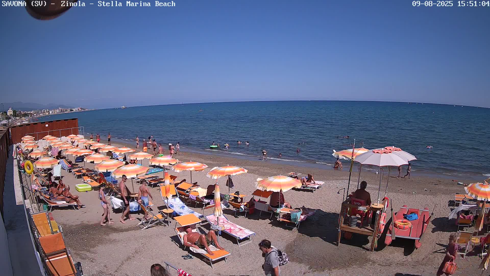 Savona, Spiaggia di Zinola Beach Live Cam - Savona, Liguria, Italy