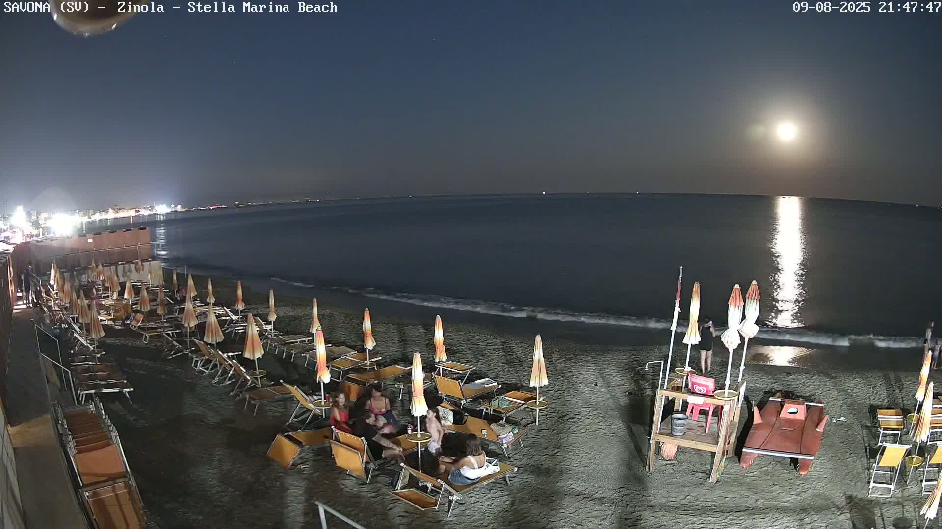 Savona, Spiaggia di Zinola Beach Live Cam - Savona, Liguria, Italy