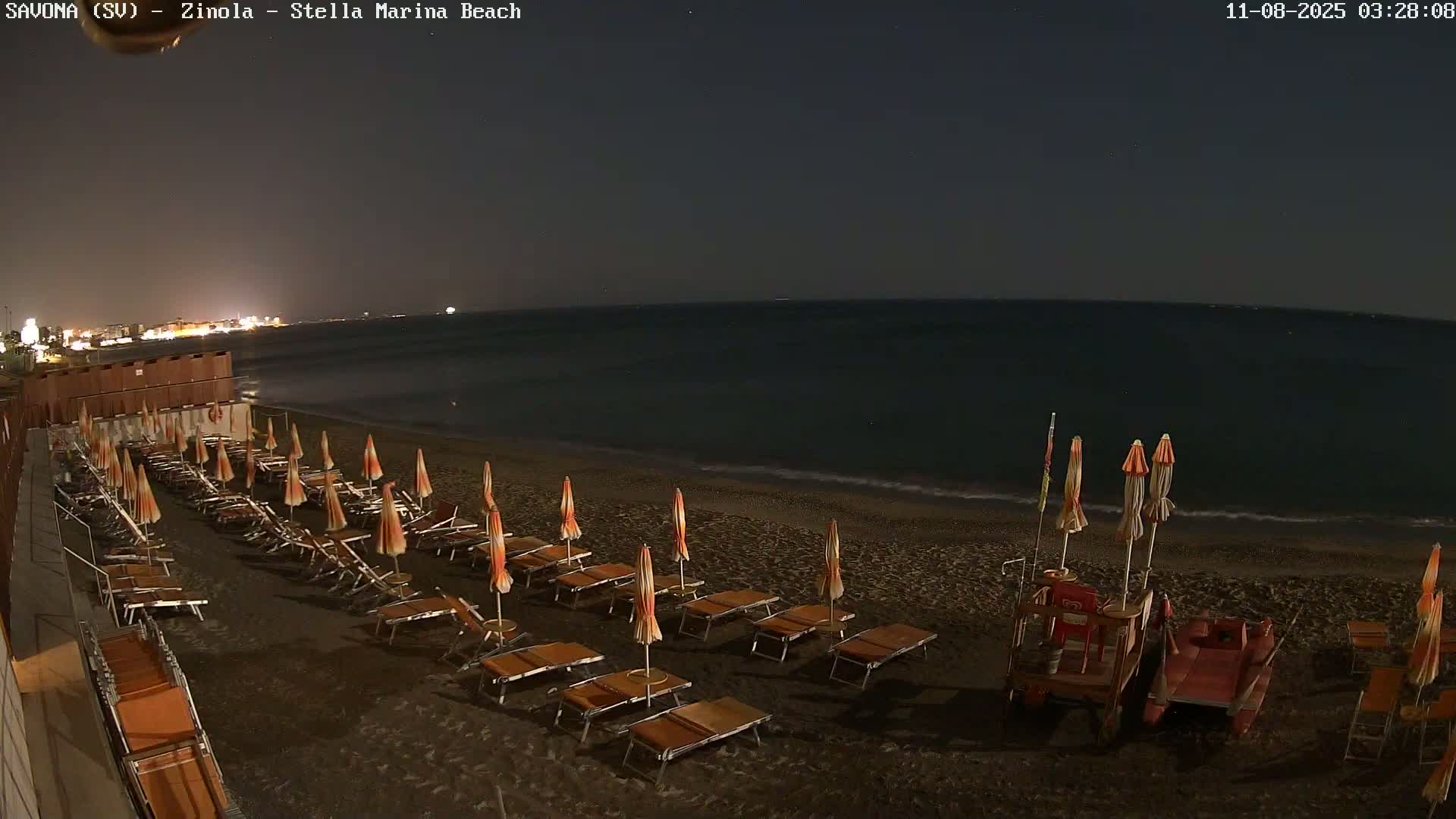 Savona, Spiaggia di Zinola Beach Live Cam - Savona, Liguria, Italy