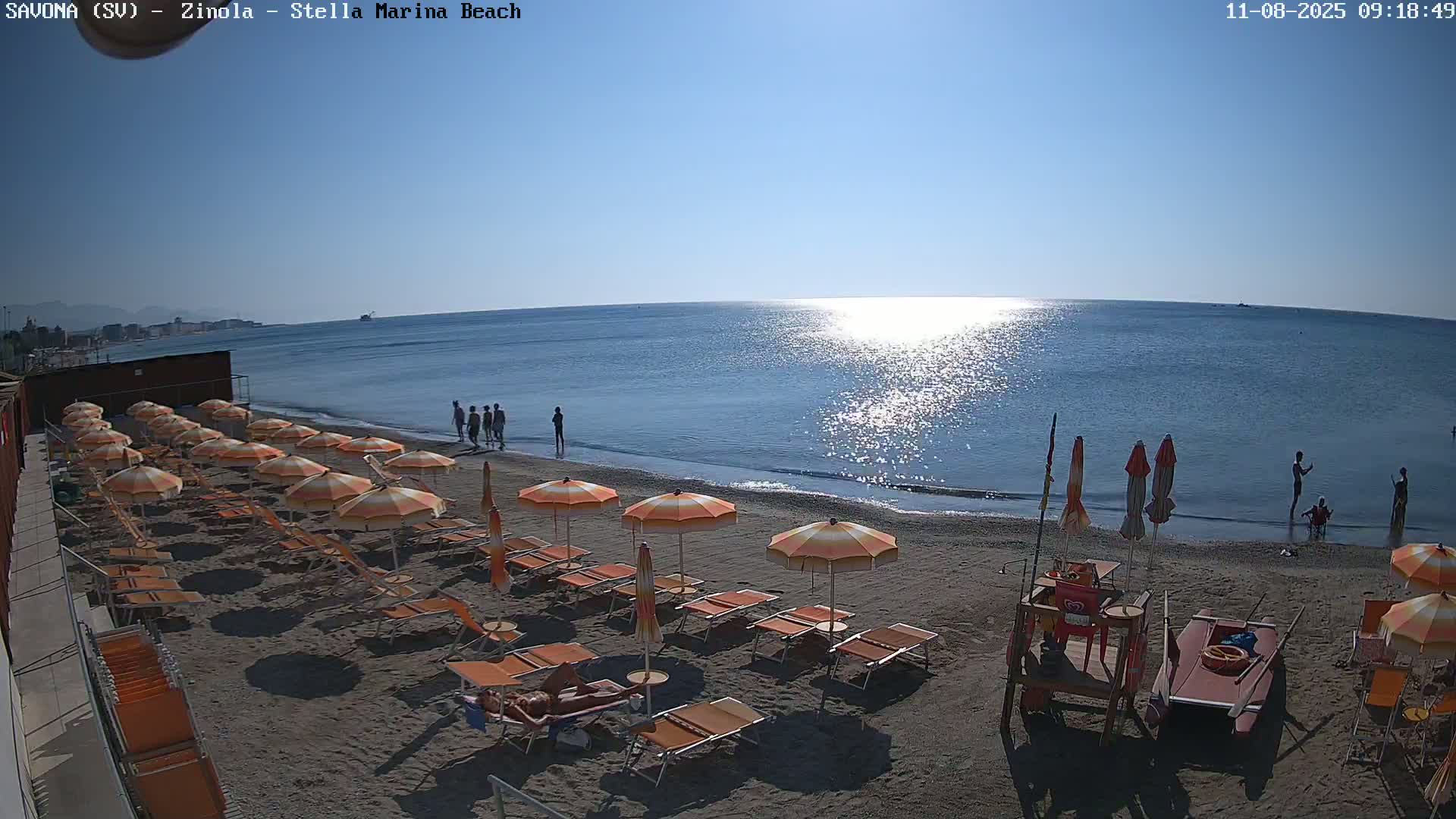 Savona, Spiaggia di Zinola Beach Live Cam - Savona, Liguria, Italy