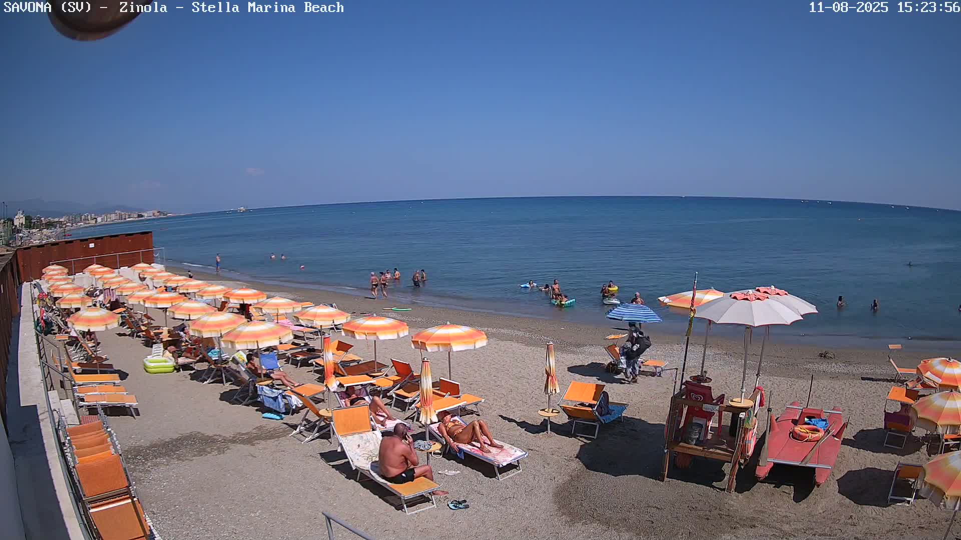 Savona, Spiaggia di Zinola Beach Live Cam - Savona, Liguria, Italy