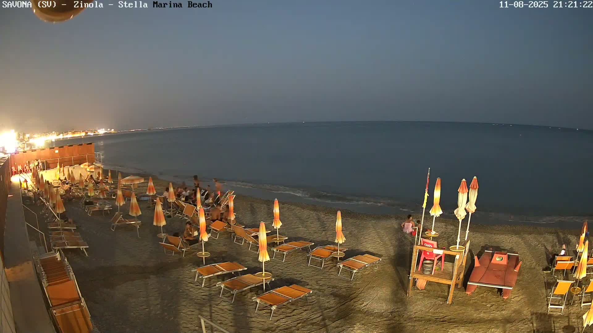 Savona, Spiaggia di Zinola Beach Live Cam - Savona, Liguria, Italy