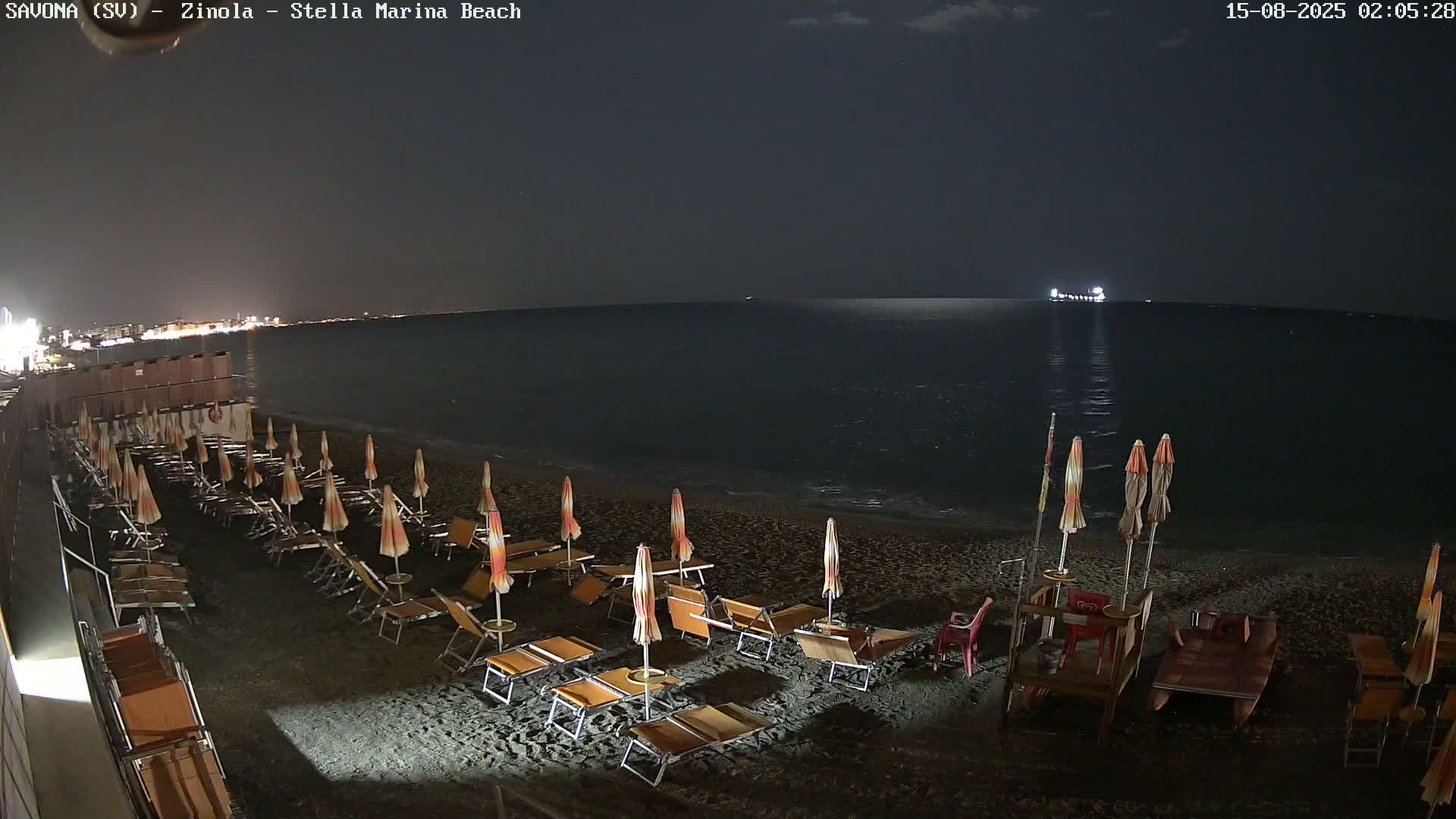 Savona, Spiaggia di Zinola Beach Live Cam - Savona, Liguria, Italy