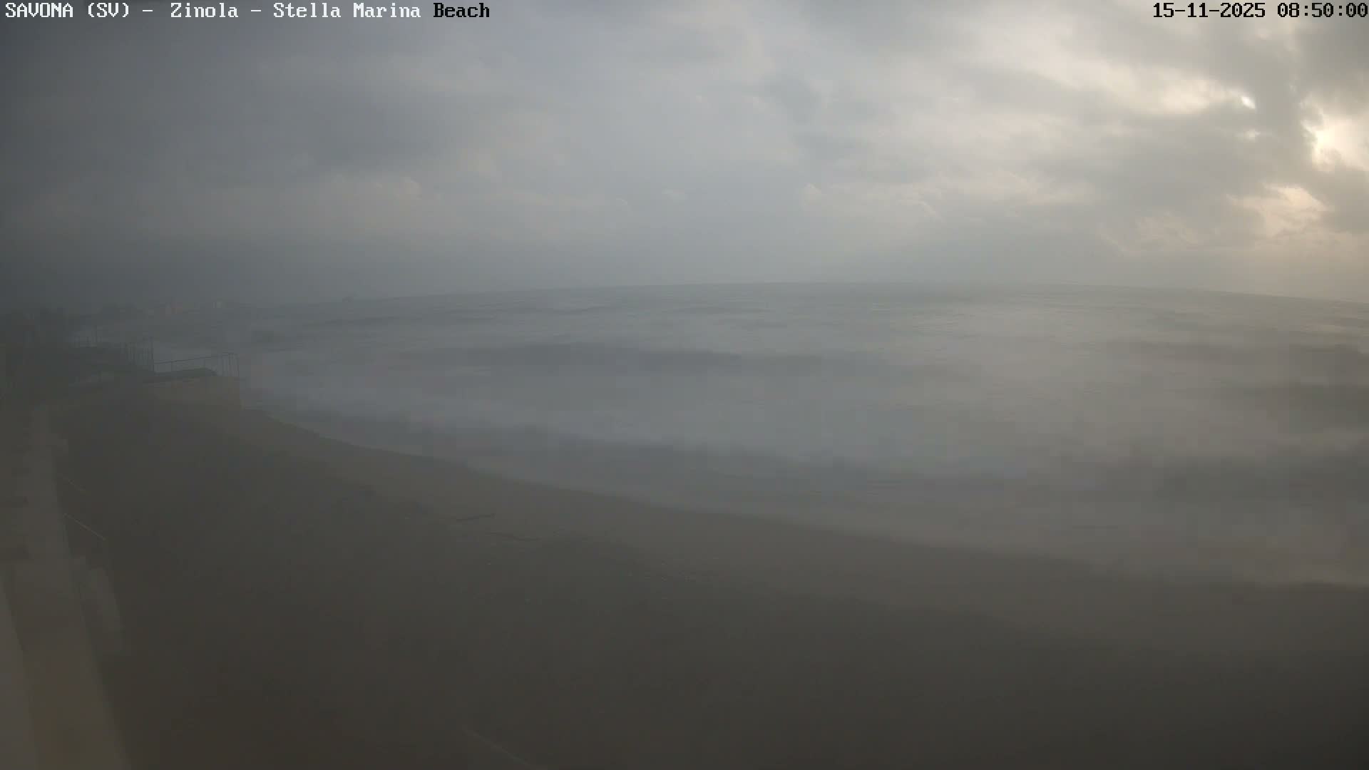 Savona, Spiaggia di Zinola Beach Live Cam - Savona, Liguria, Italy