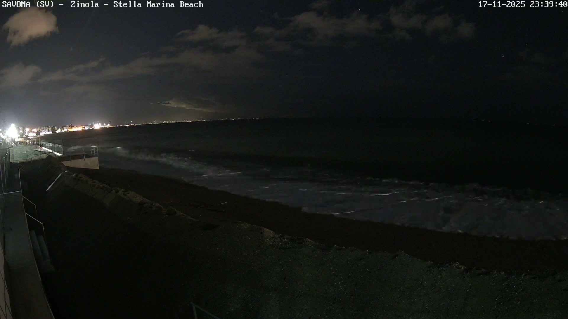 Savona, Spiaggia di Zinola Beach Live Cam - Savona, Liguria, Italy