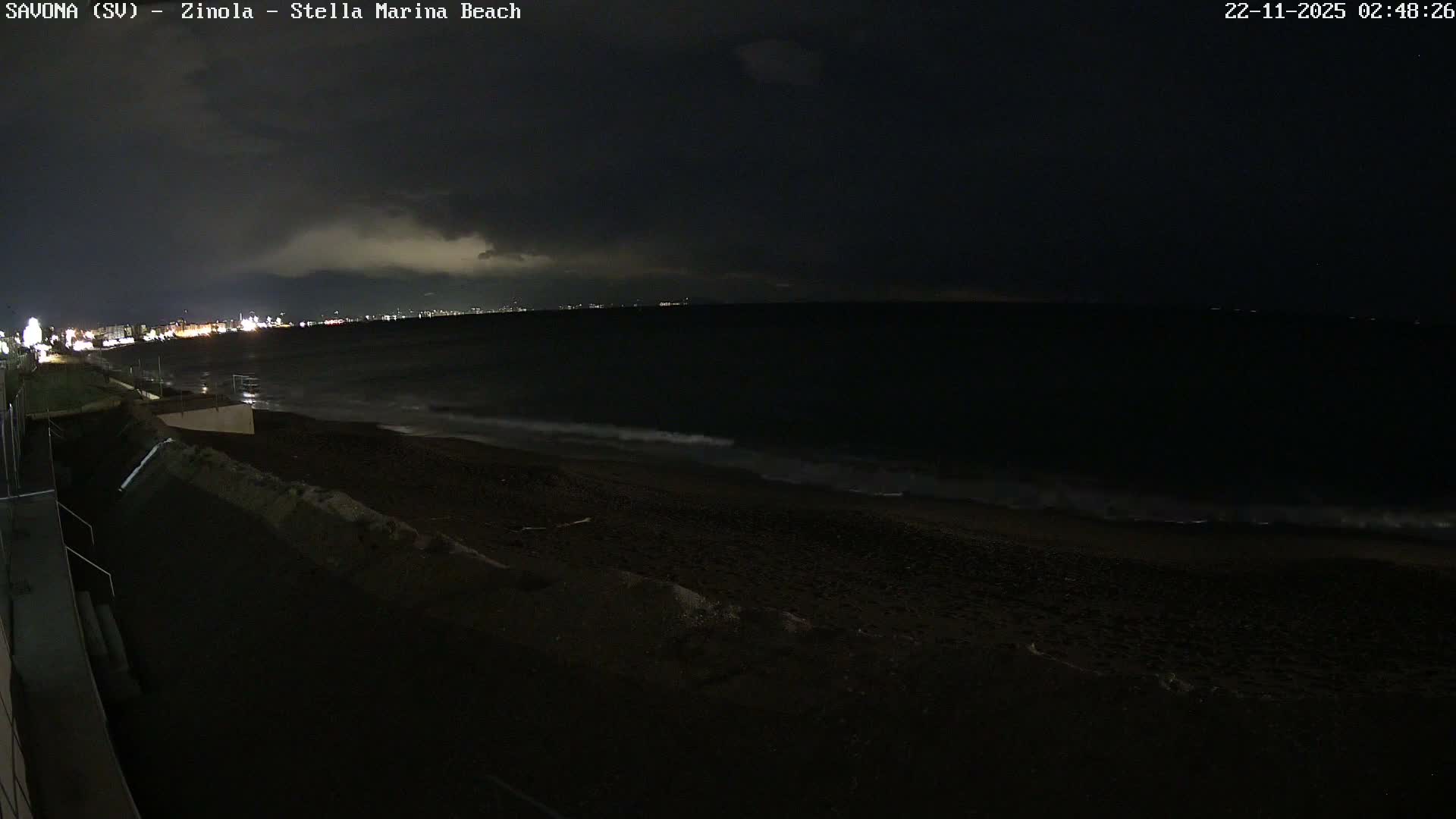 Savona, Spiaggia di Zinola Beach Live Cam - Savona, Liguria, Italy