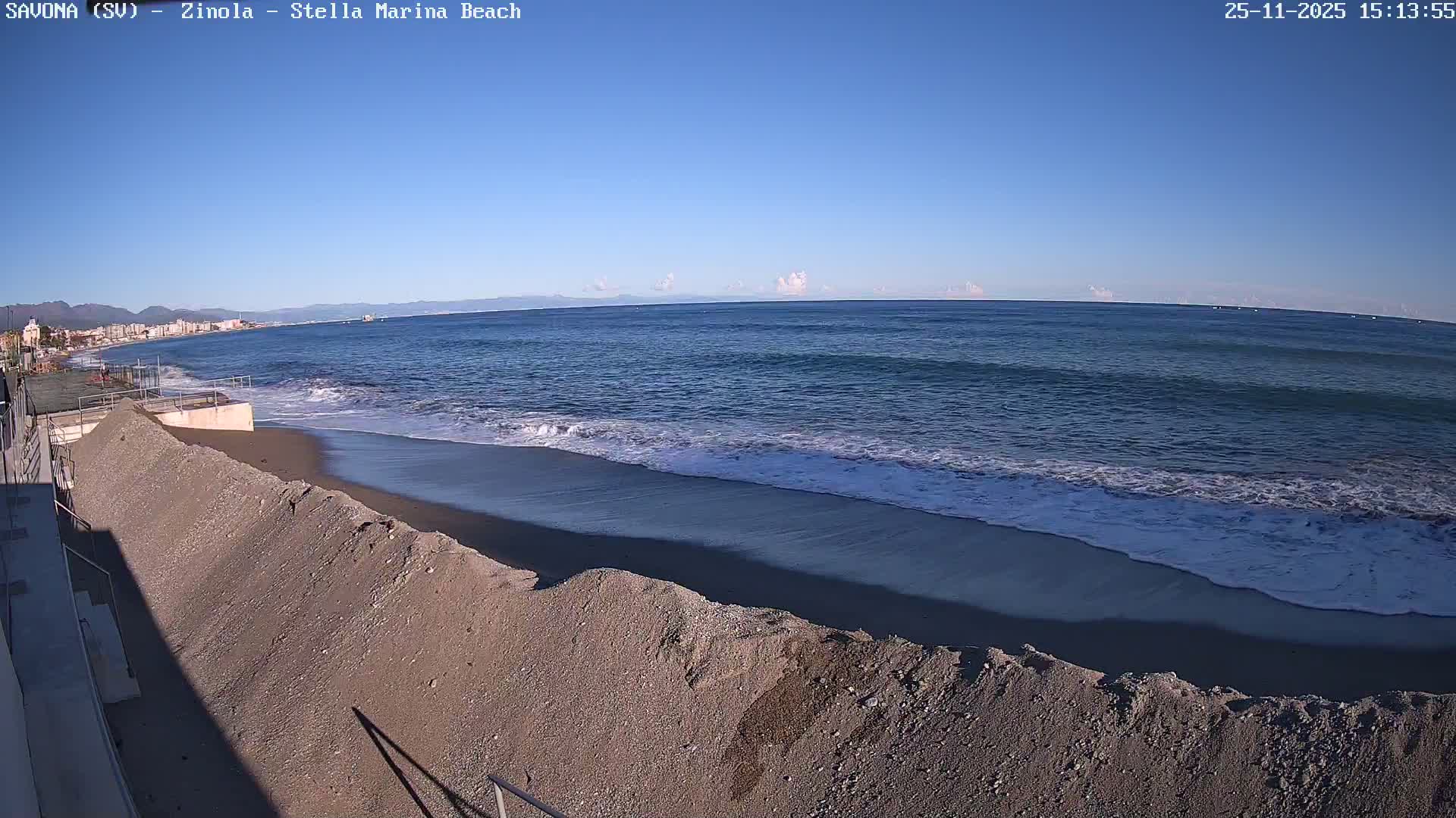 Savona, Spiaggia di Zinola Beach Live Cam - Savona, Liguria, Italy