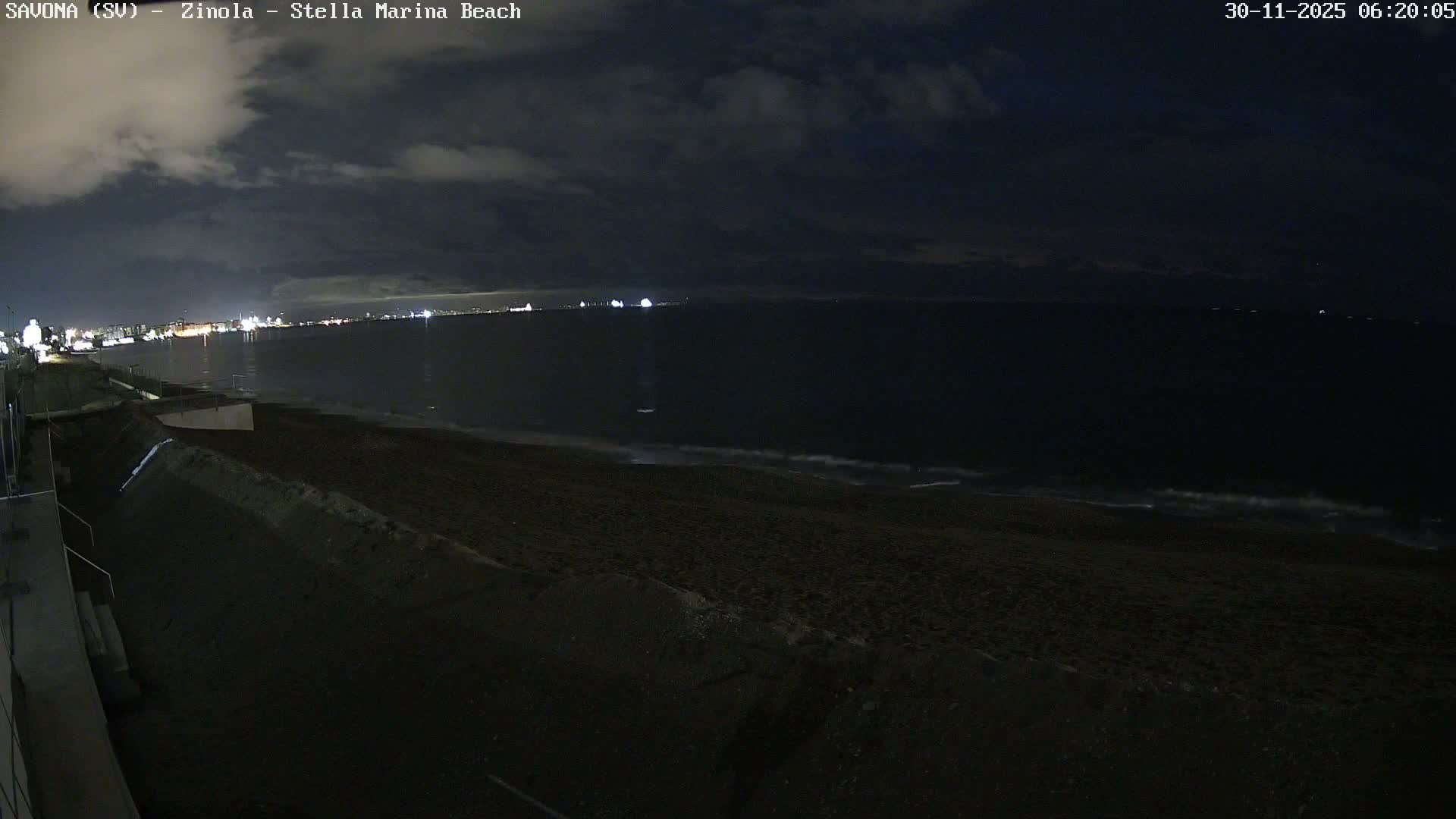Savona, Spiaggia di Zinola Beach Live Cam - Savona, Liguria, Italy