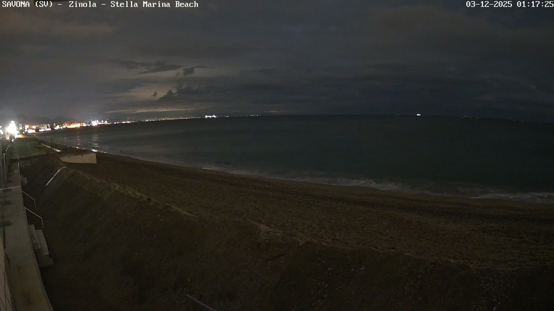 Savona, Spiaggia di Zinola Beach Live Cam - Savona, Liguria, Italy