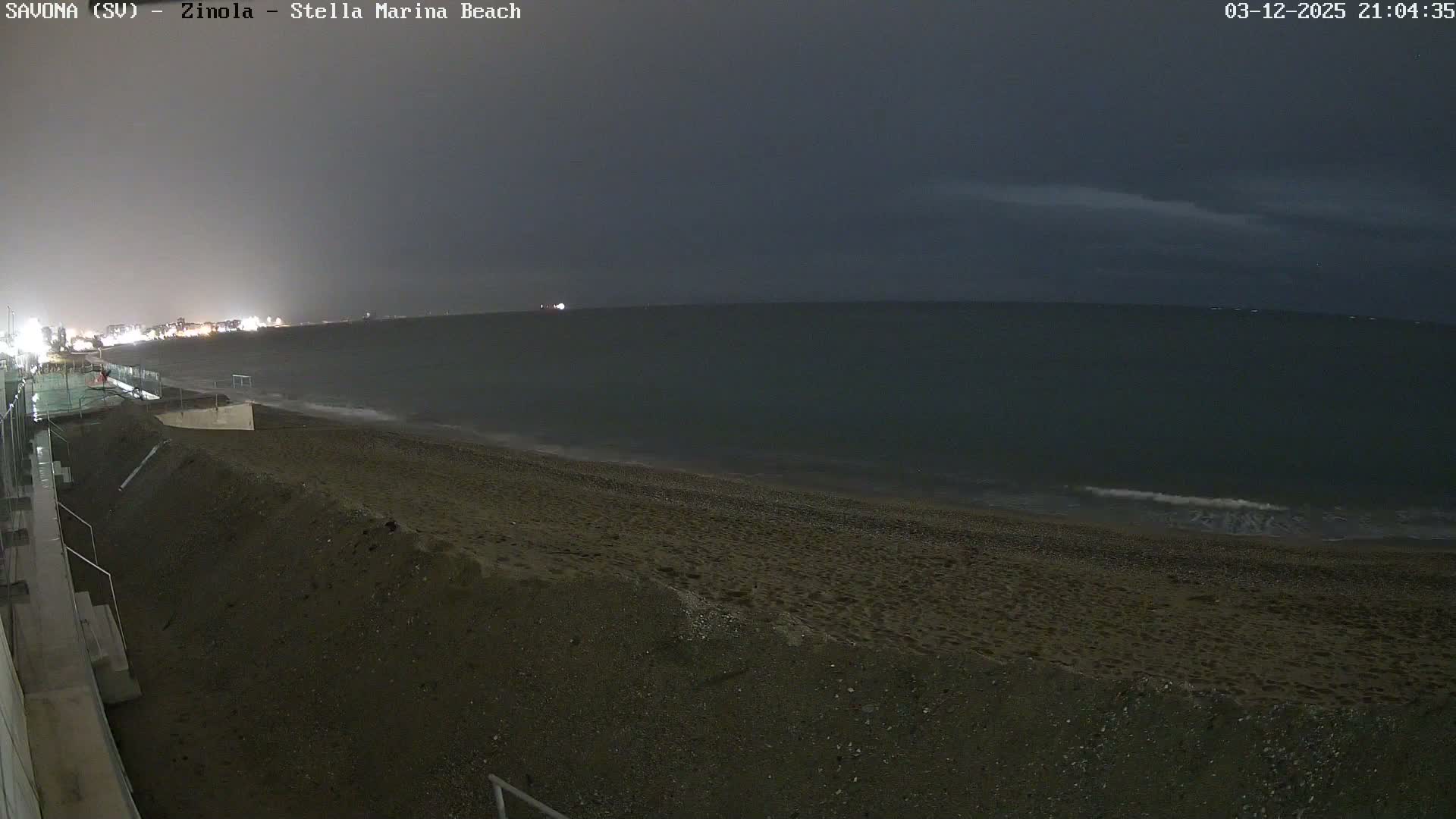 Savona, Spiaggia di Zinola Beach Live Cam - Savona, Liguria, Italy