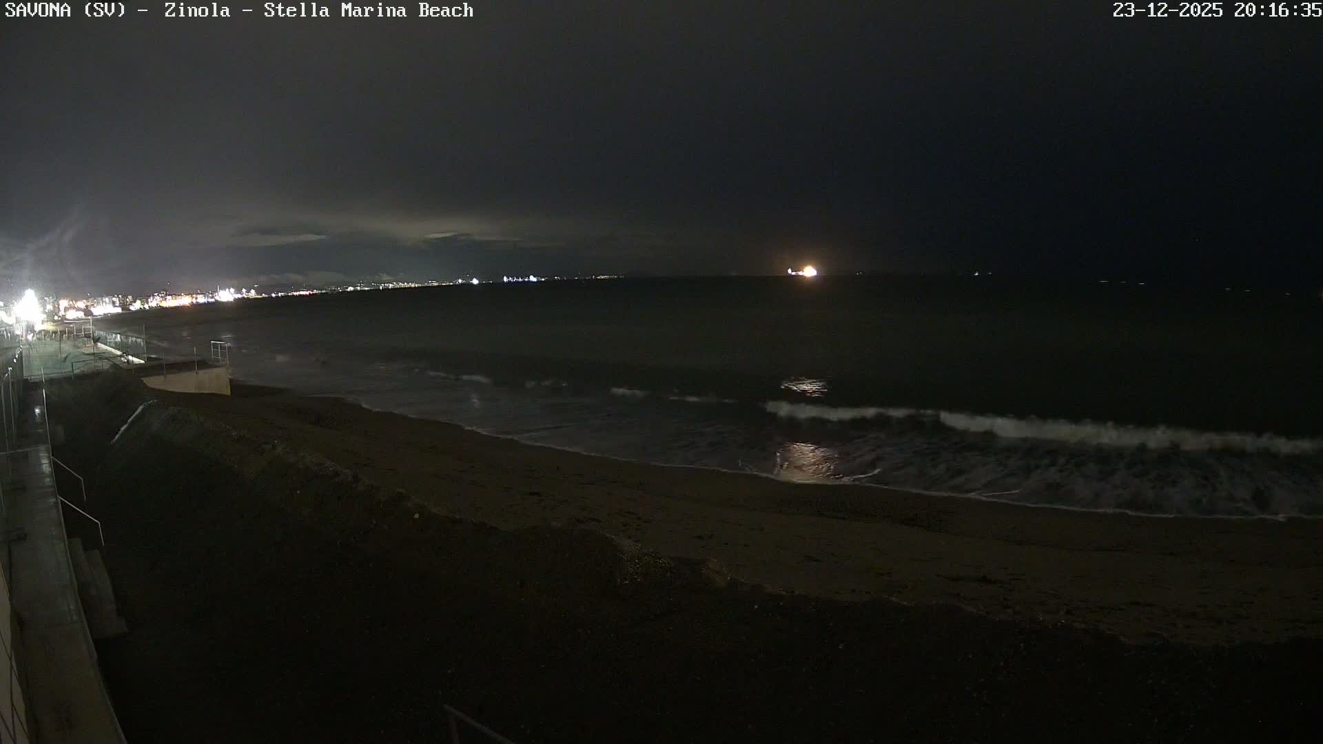 Savona, Spiaggia di Zinola Beach Live Cam - Savona, Liguria, Italy