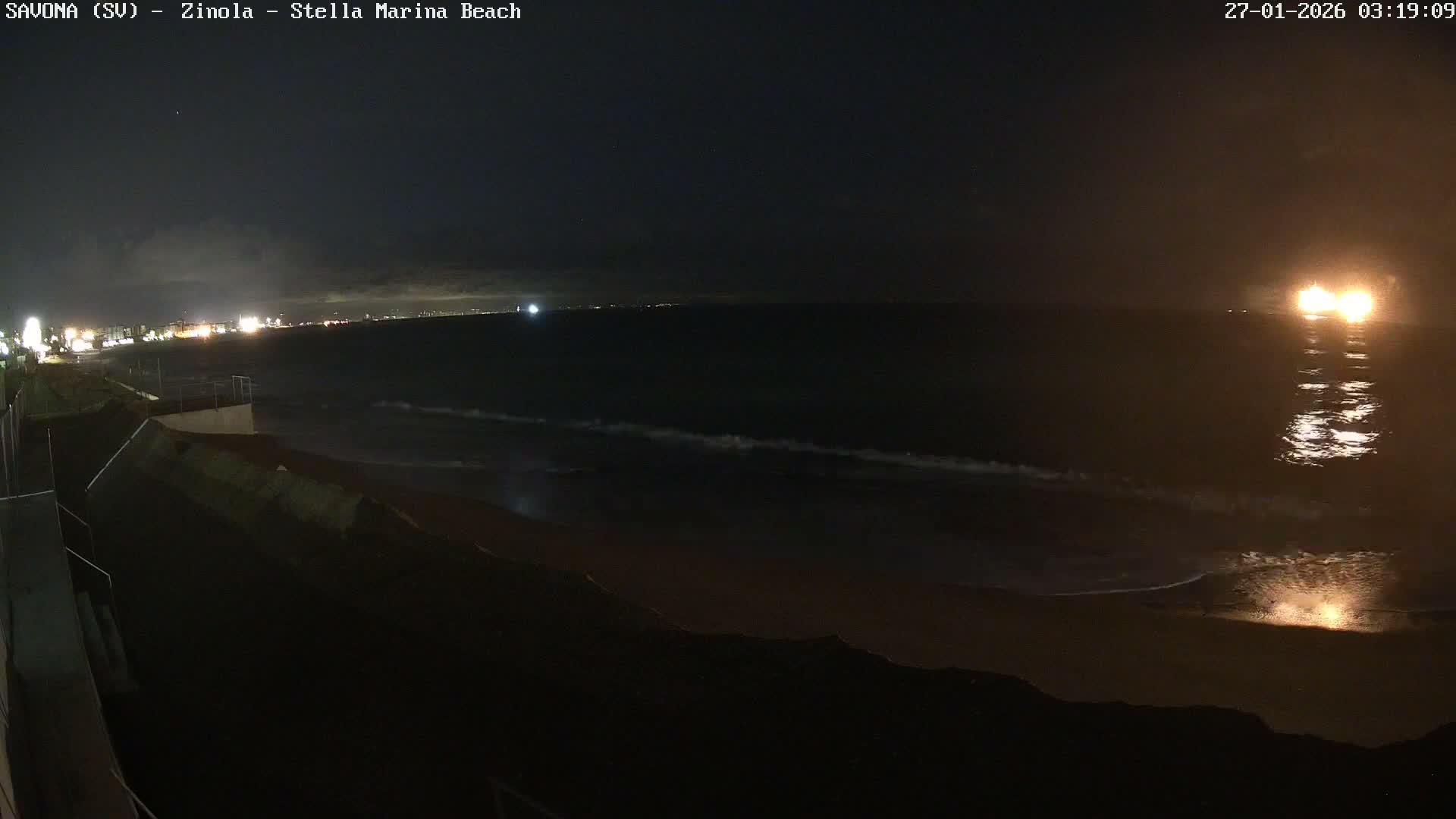 Savona, Spiaggia di Zinola Beach Live Cam - Savona, Liguria, Italy