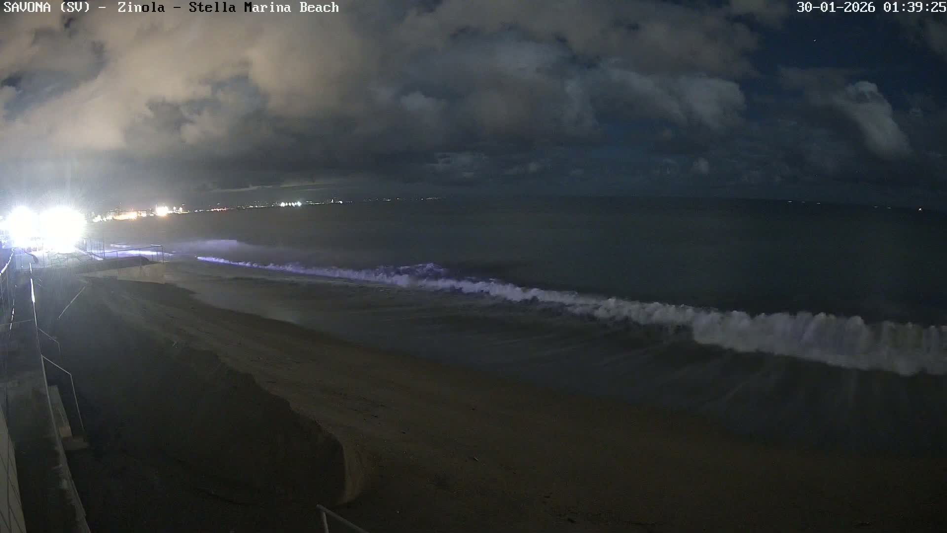 Savona, Spiaggia di Zinola Beach Live Cam - Savona, Liguria, Italy