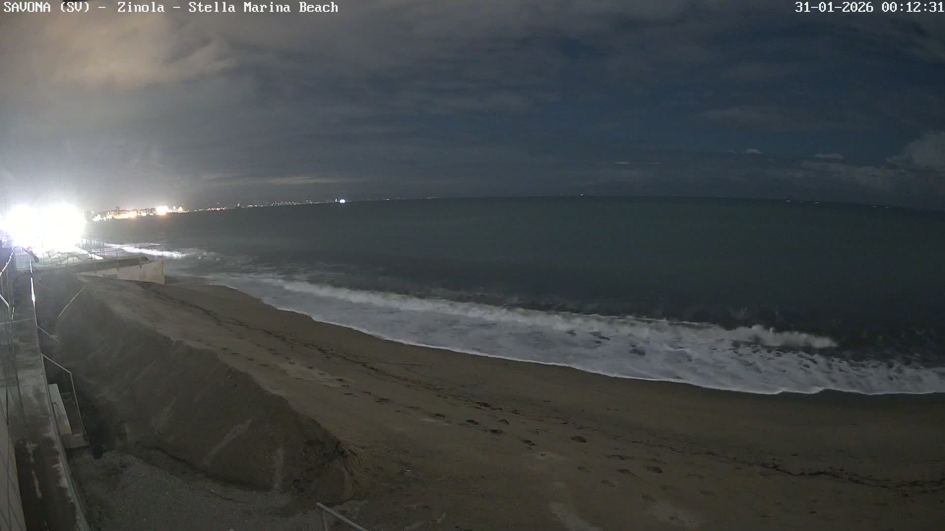 Savona, Spiaggia di Zinola Beach Live Cam - Savona, Liguria, Italy