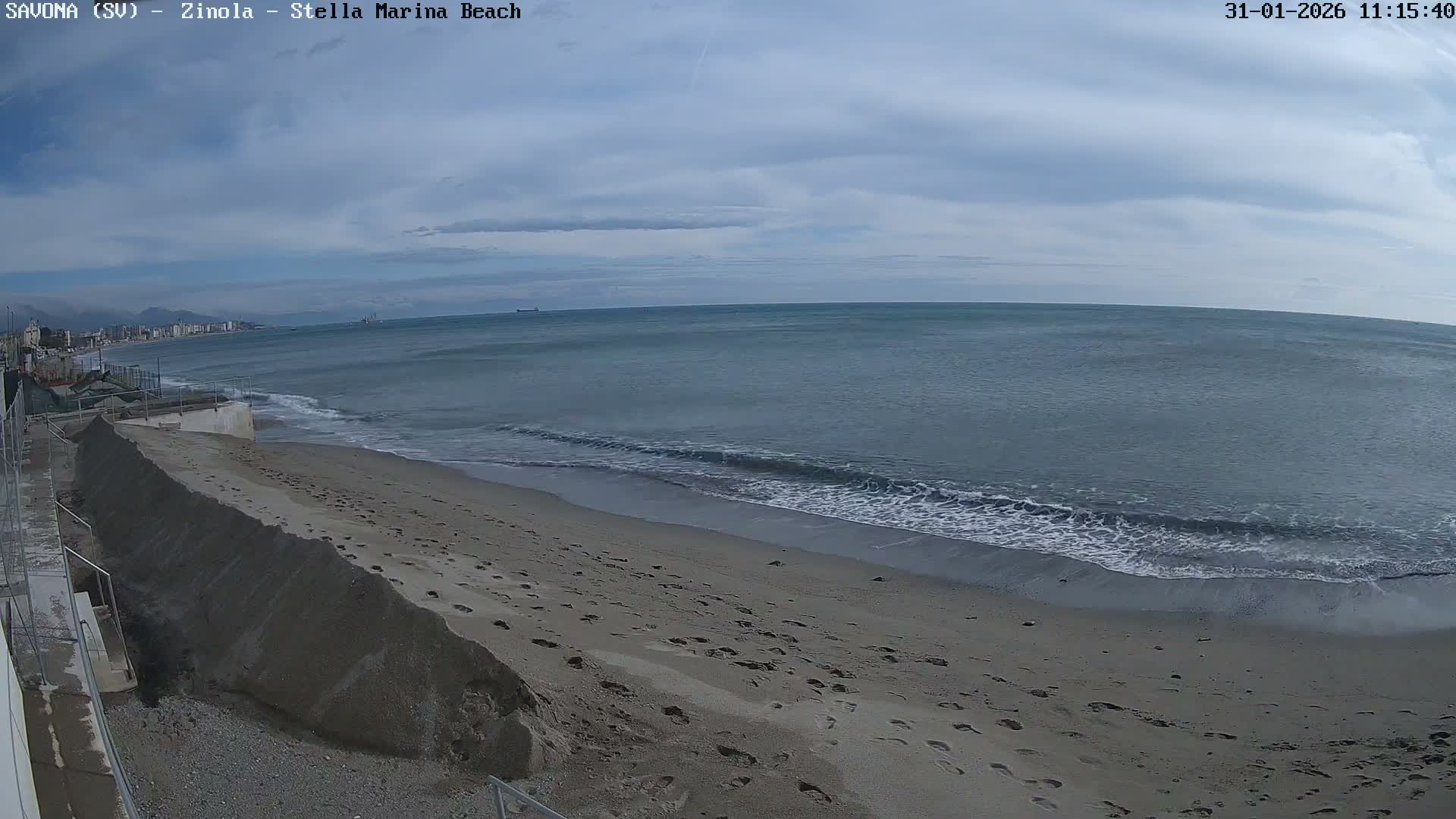 Savona, Spiaggia di Zinola Beach Live Cam - Savona, Liguria, Italy
