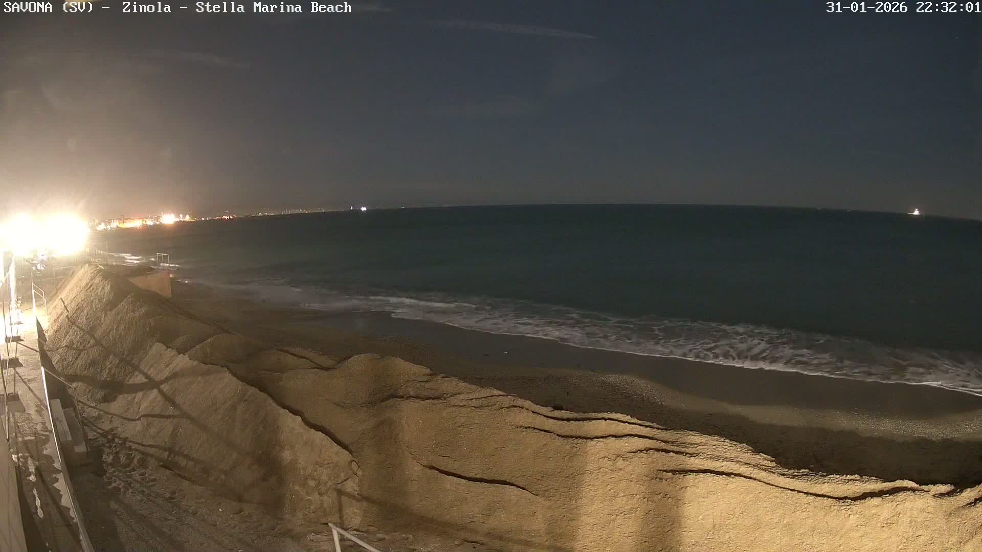 Savona, Spiaggia di Zinola Beach Live Cam - Savona, Liguria, Italy