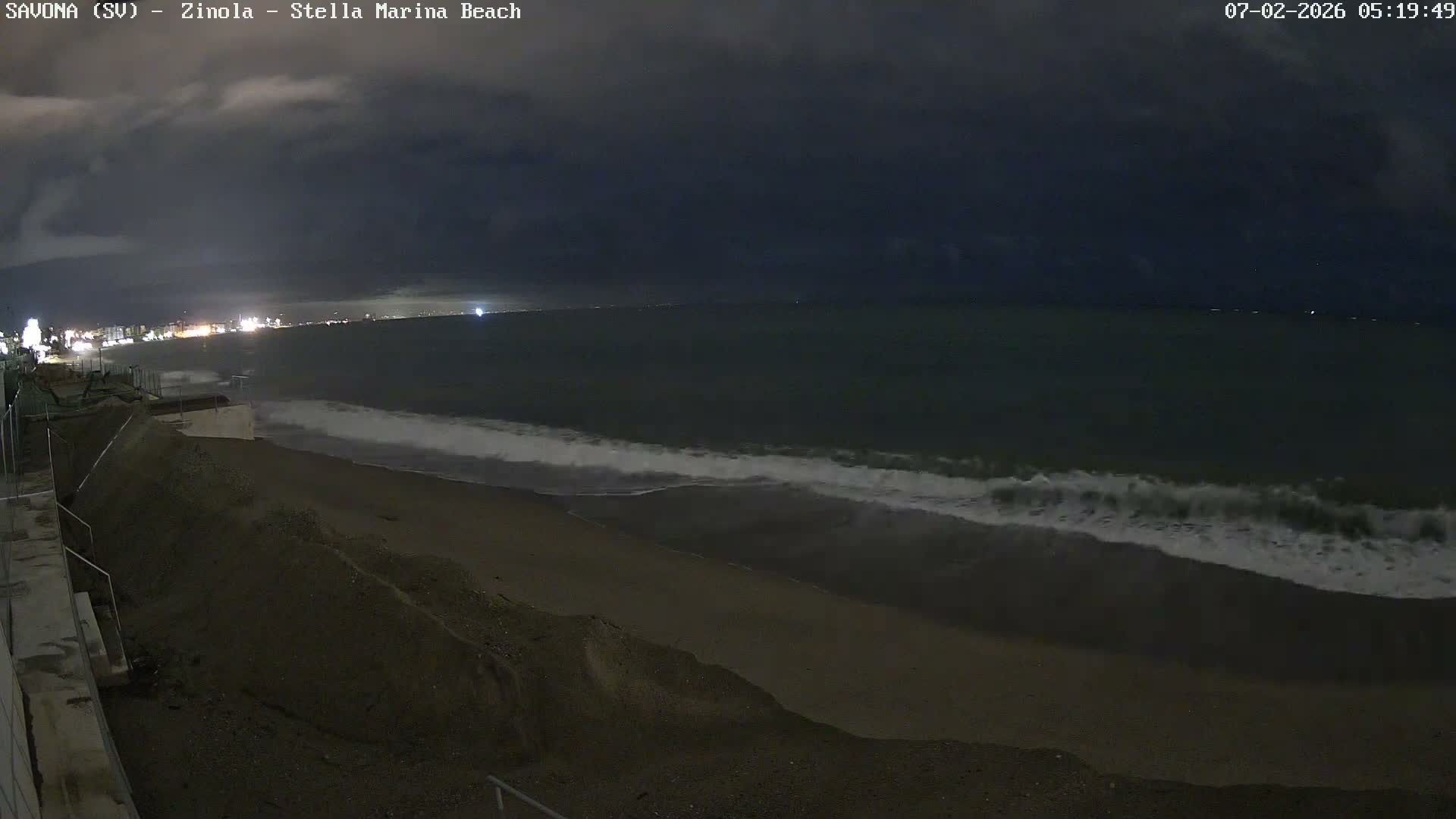 Savona, Spiaggia di Zinola Beach Live Cam - Savona, Liguria, Italy