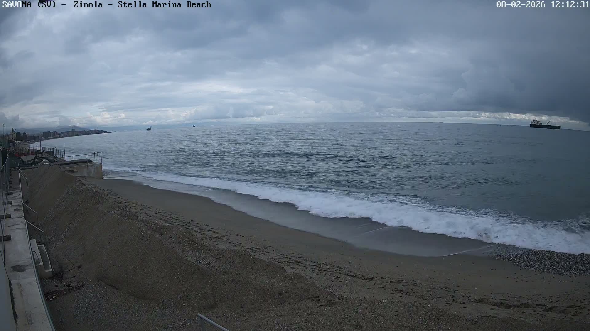 Savona, Spiaggia di Zinola Beach Live Cam - Savona, Liguria, Italy