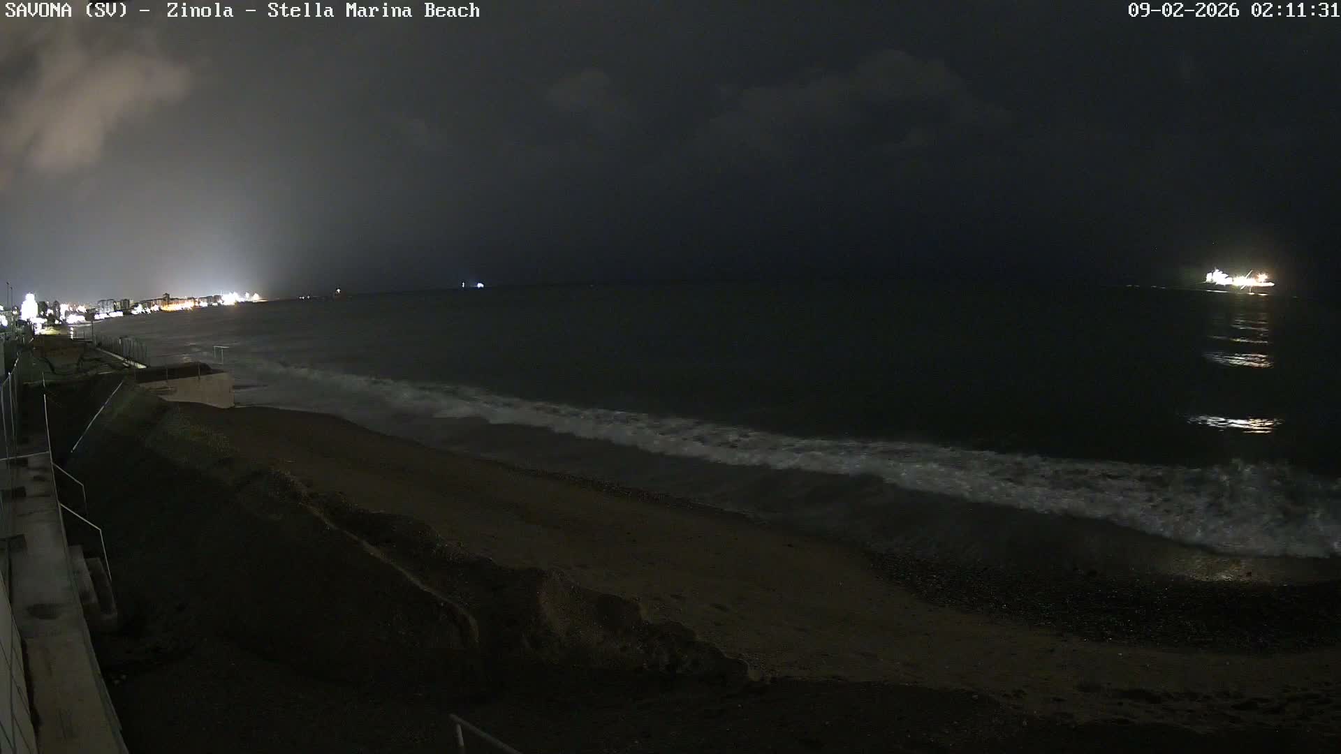 Savona, Spiaggia di Zinola Beach Live Cam - Savona, Liguria, Italy