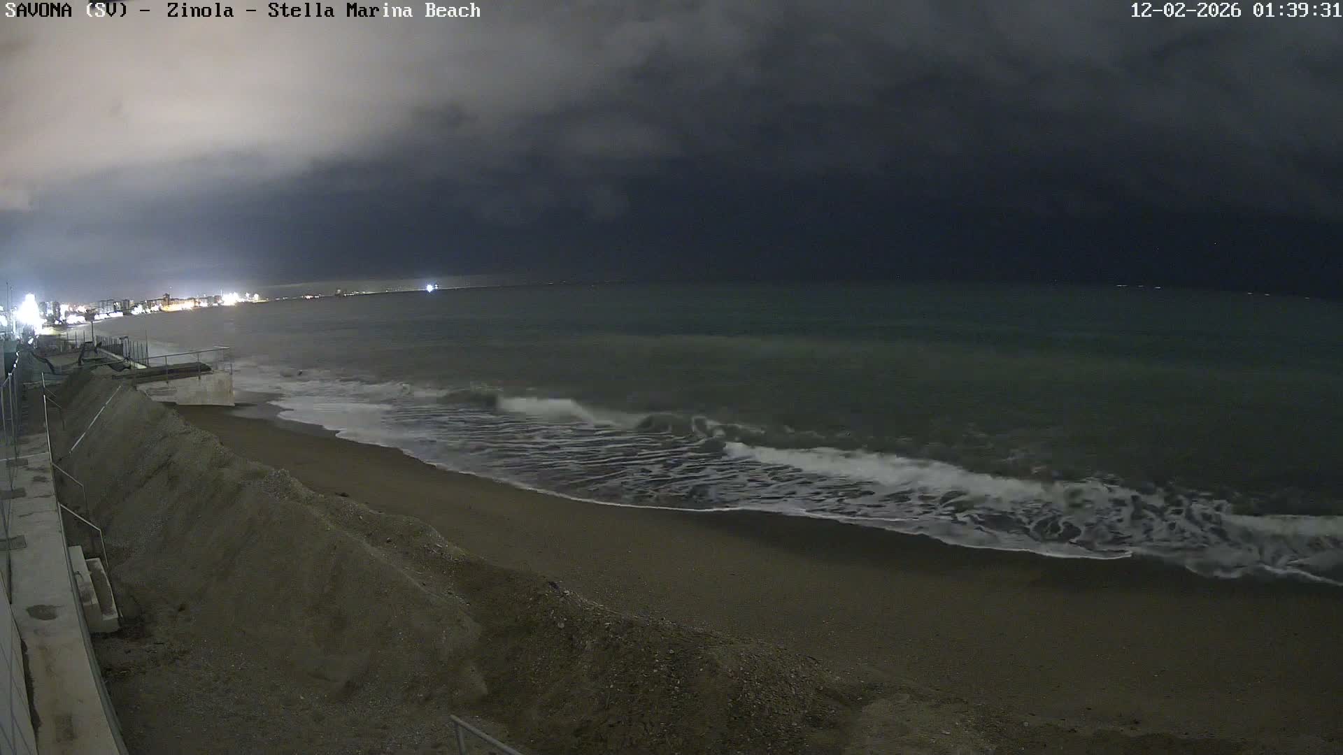 Savona, Spiaggia di Zinola Beach Live Cam - Savona, Liguria, Italy