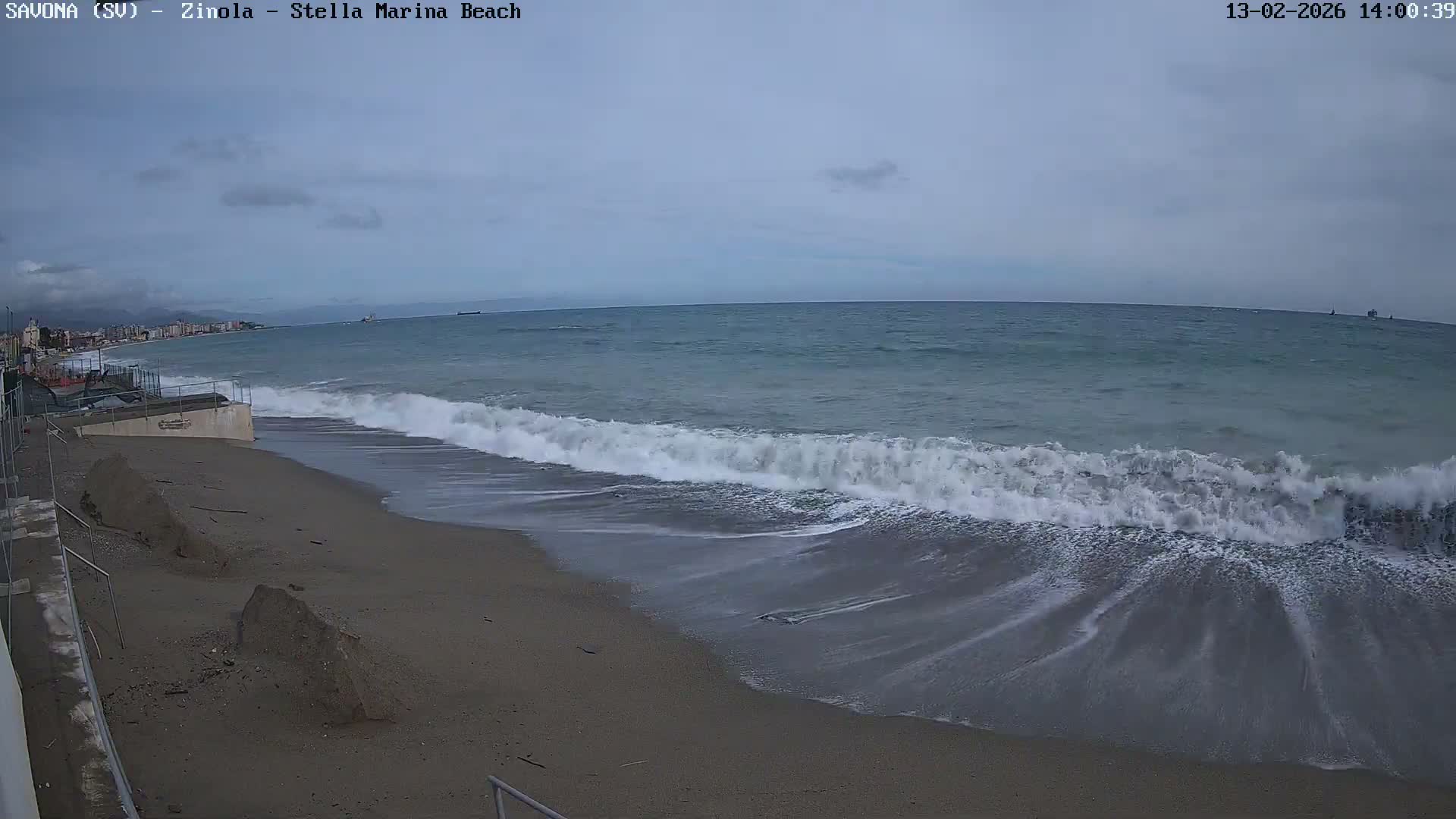 Savona, Spiaggia di Zinola Beach Live Cam - Savona, Liguria, Italy