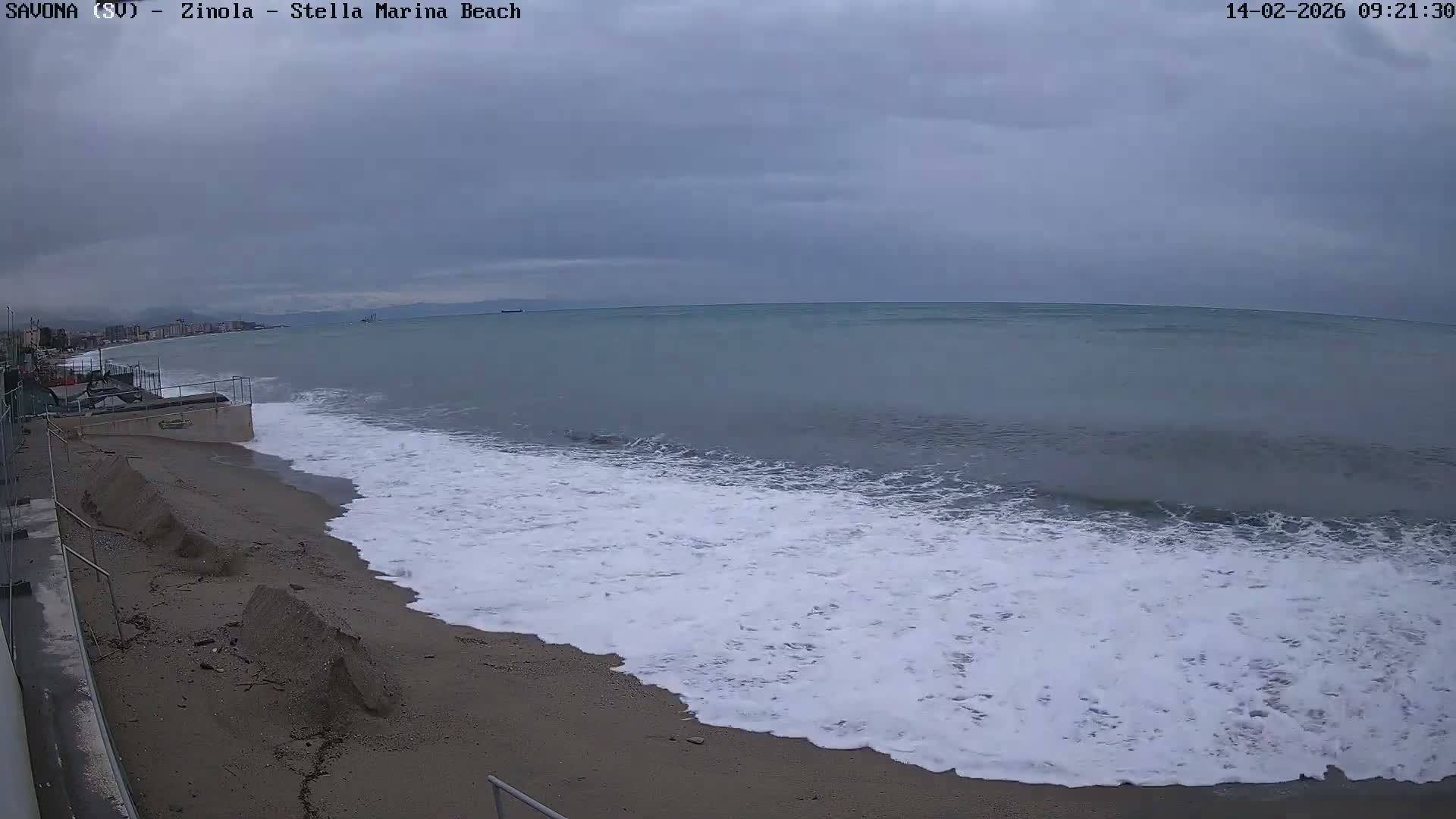 Savona, Spiaggia di Zinola Beach Live Cam - Savona, Liguria, Italy