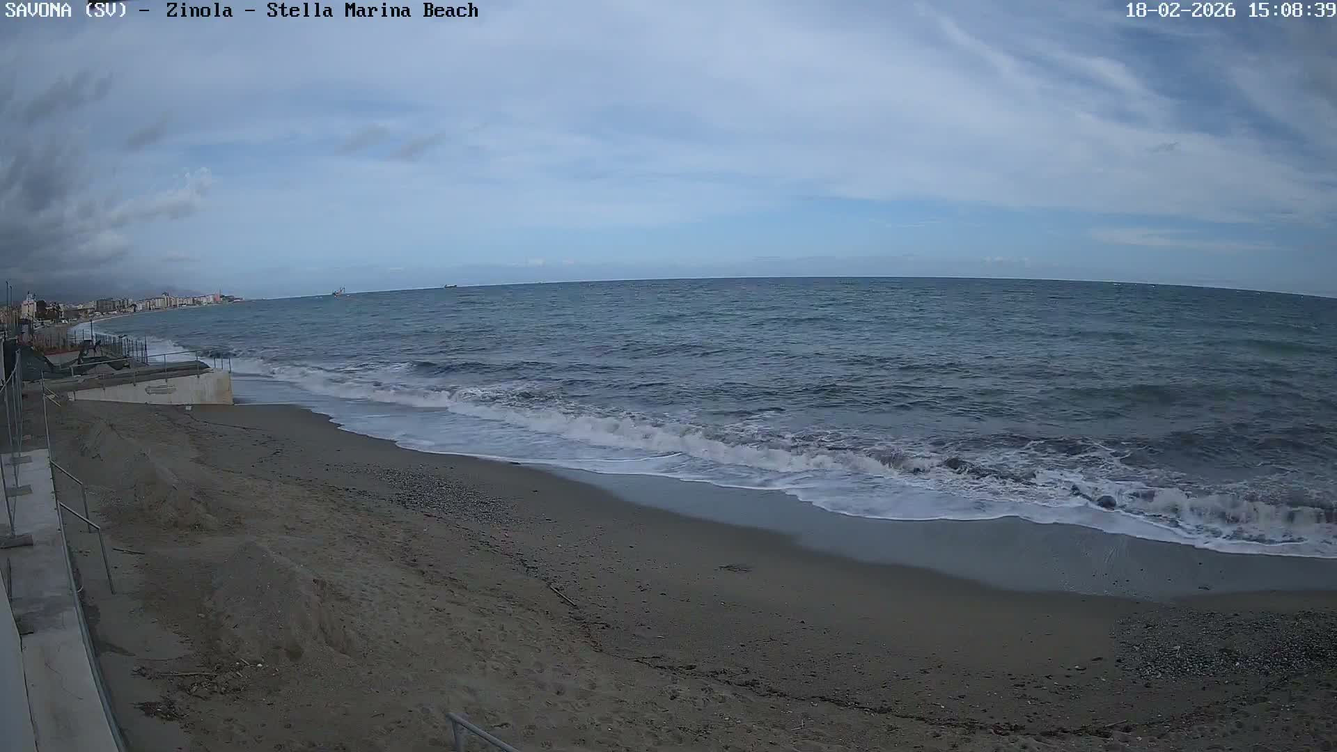 Savona, Spiaggia di Zinola Beach Live Cam - Savona, Liguria, Italy