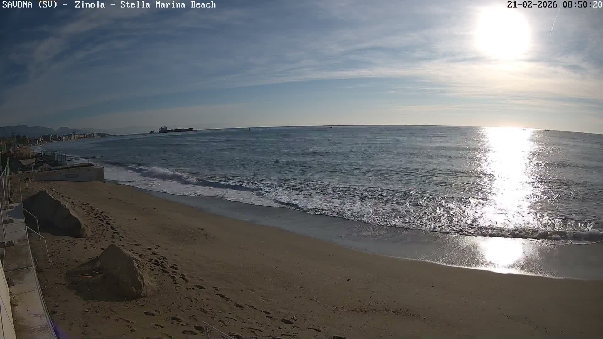 Savona, Spiaggia di Zinola Beach Live Cam - Savona, Liguria, Italy
