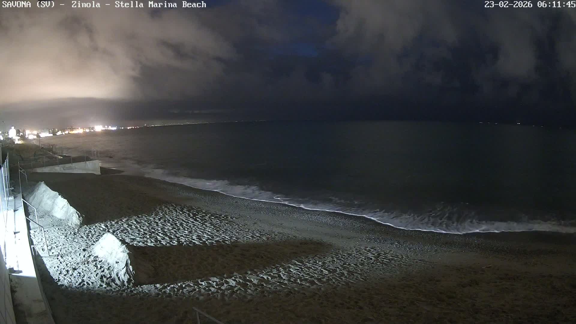 Savona, Spiaggia di Zinola Beach Live Cam - Savona, Liguria, Italy