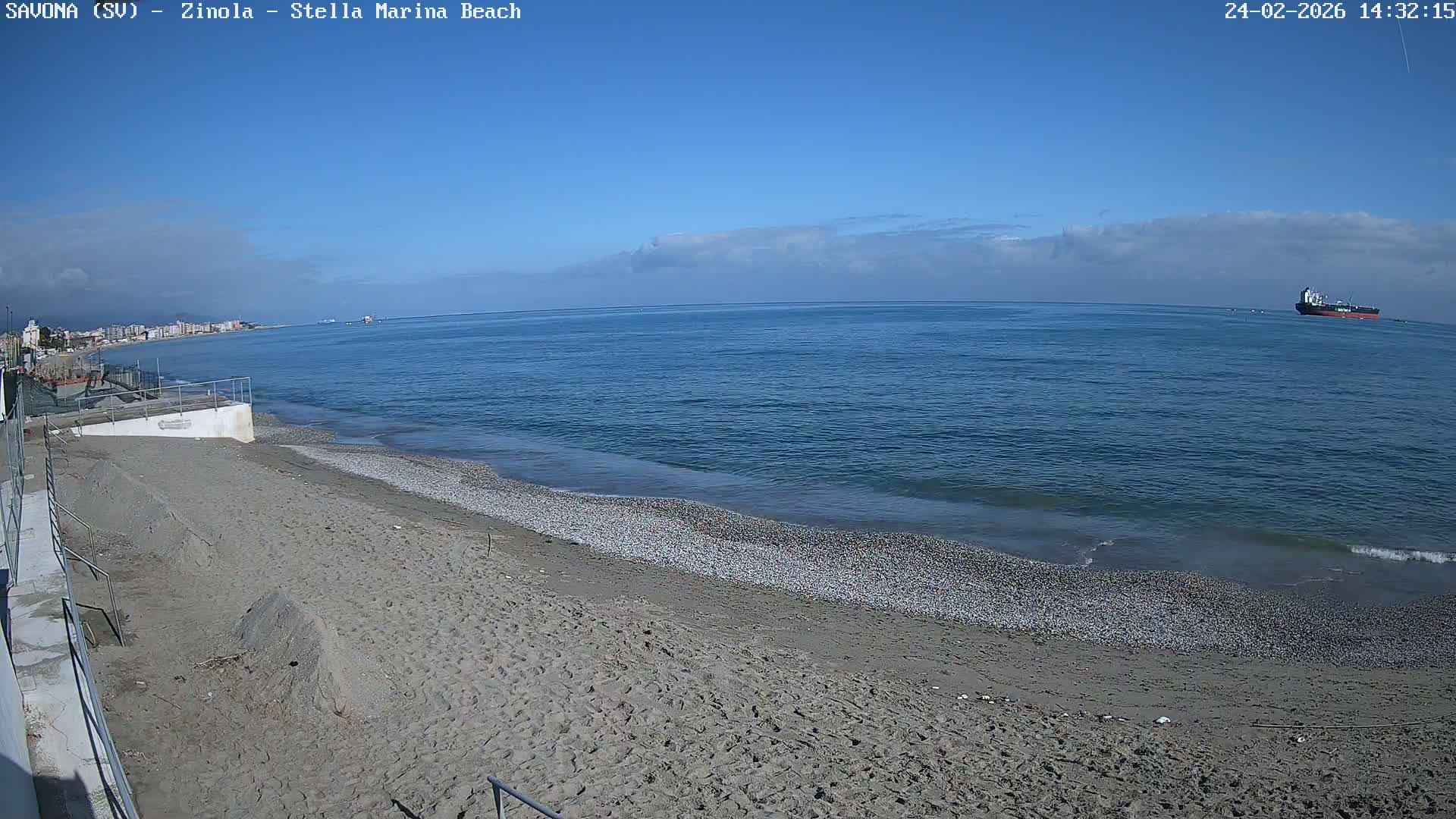 Savona, Spiaggia di Zinola Beach Live Cam - Savona, Liguria, Italy