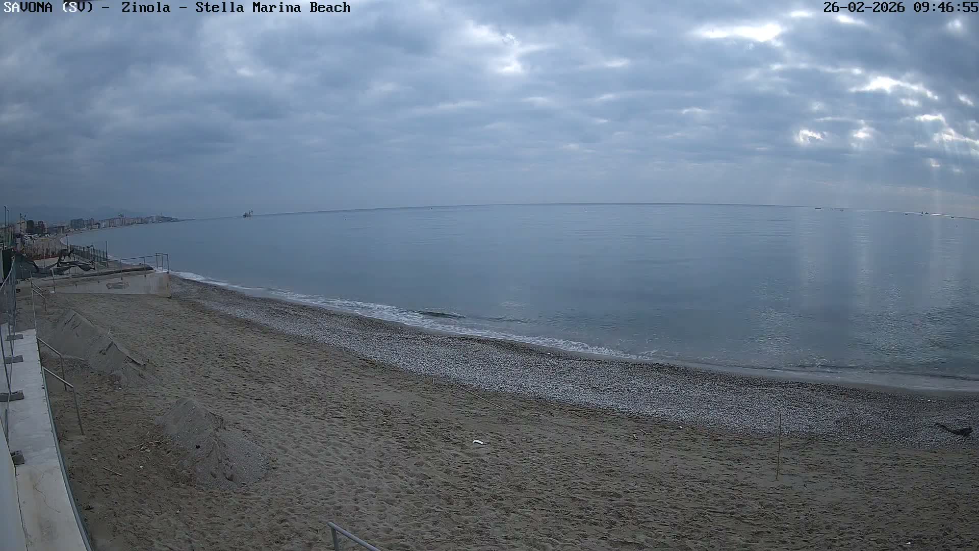Savona, Spiaggia di Zinola Beach Live Cam - Savona, Liguria, Italy