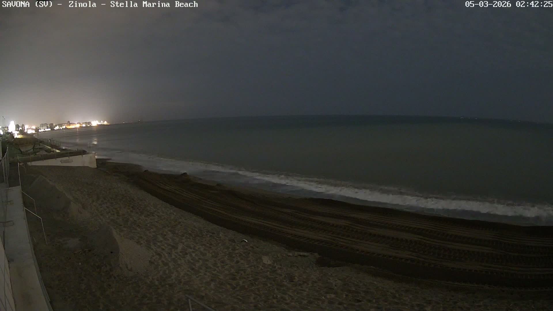 Savona, Spiaggia di Zinola Beach Live Cam - Savona, Liguria, Italy