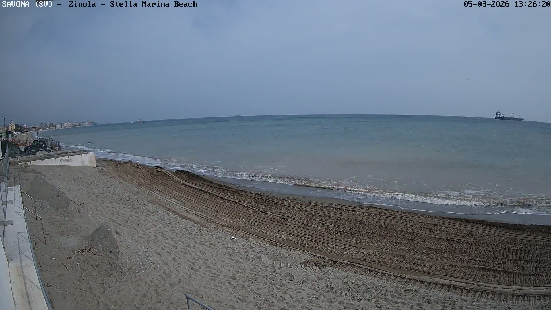 Savona, Spiaggia di Zinola Beach Live Cam - Savona, Liguria, Italy