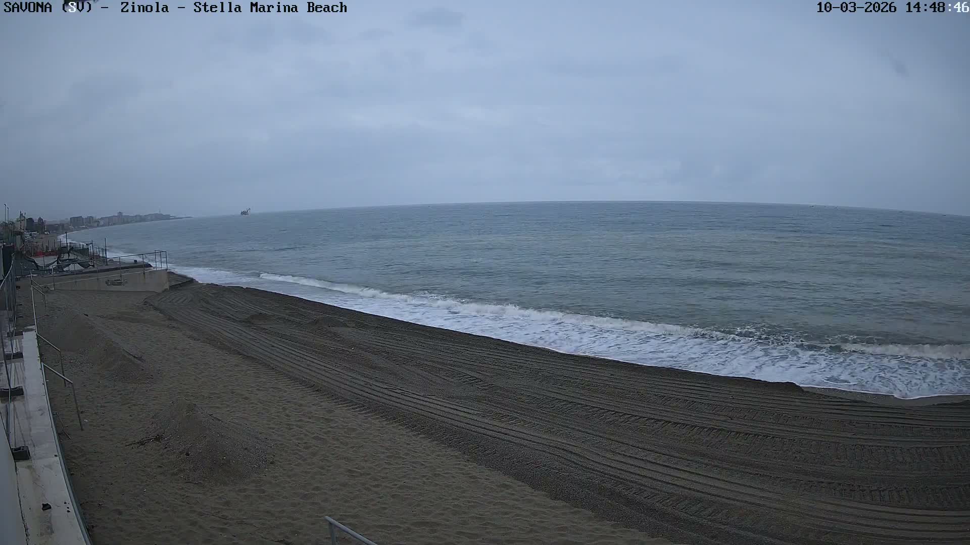 Savona, Spiaggia di Zinola Beach Live Cam - Savona, Liguria, Italy