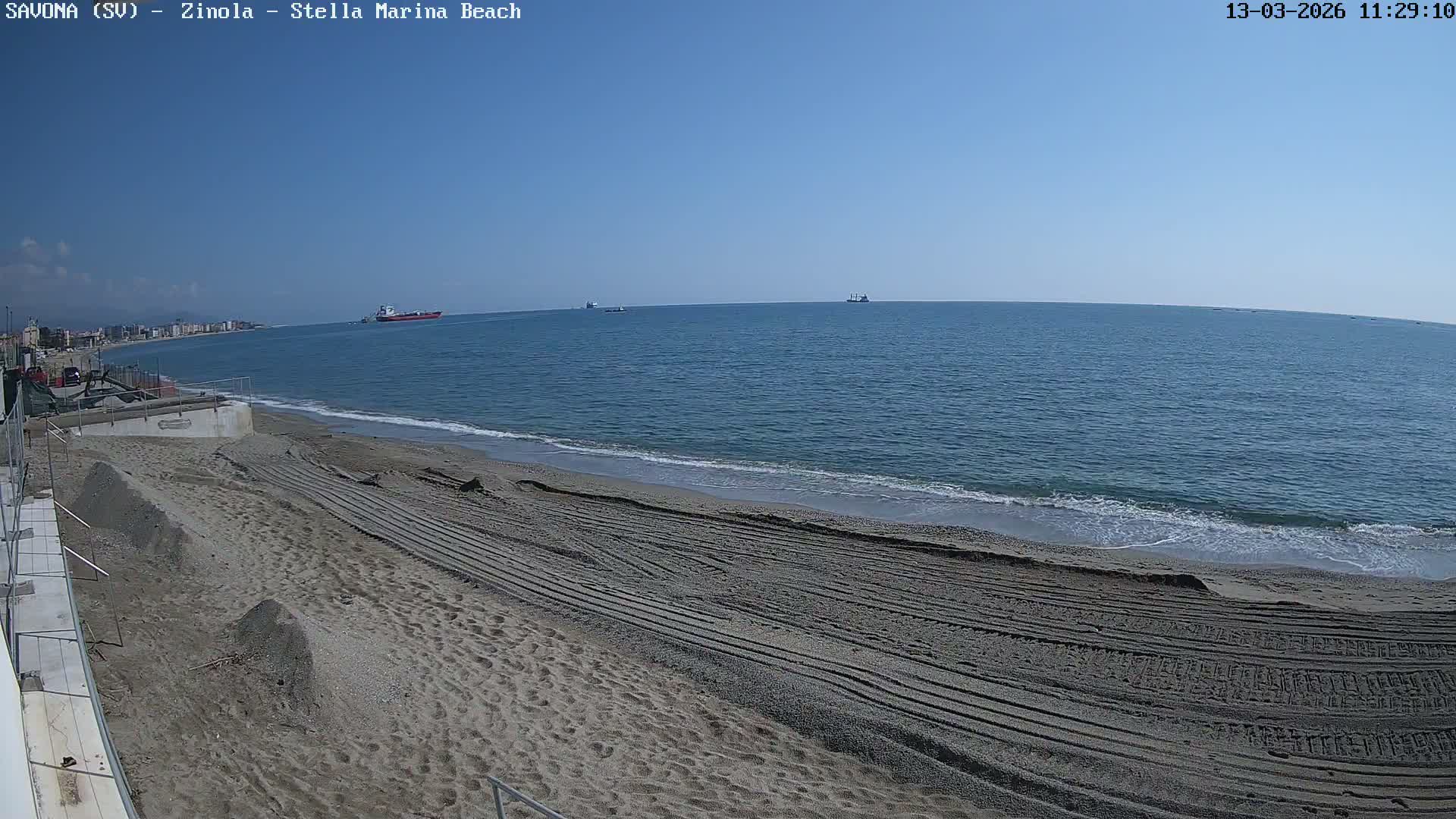 Savona, Spiaggia di Zinola Beach Live Cam - Savona, Liguria, Italy