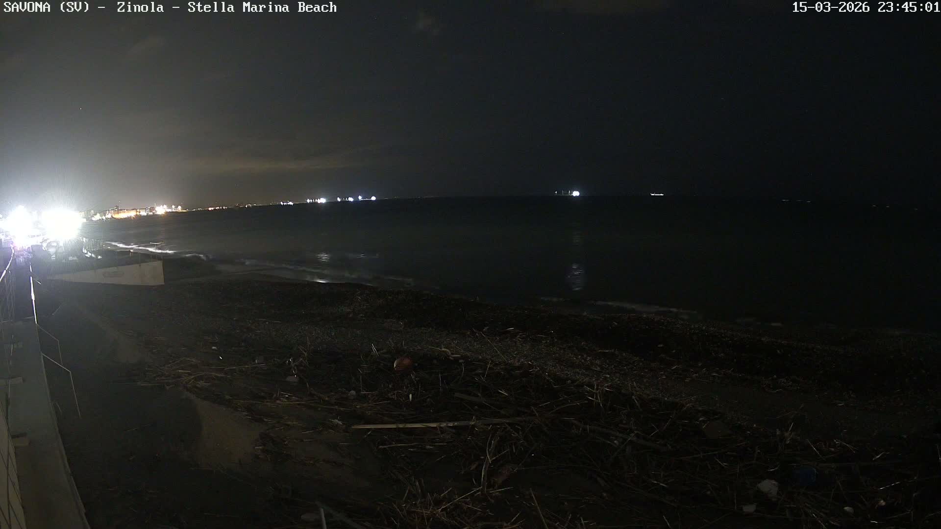 Savona, Spiaggia di Zinola Beach Live Cam - Savona, Liguria, Italy