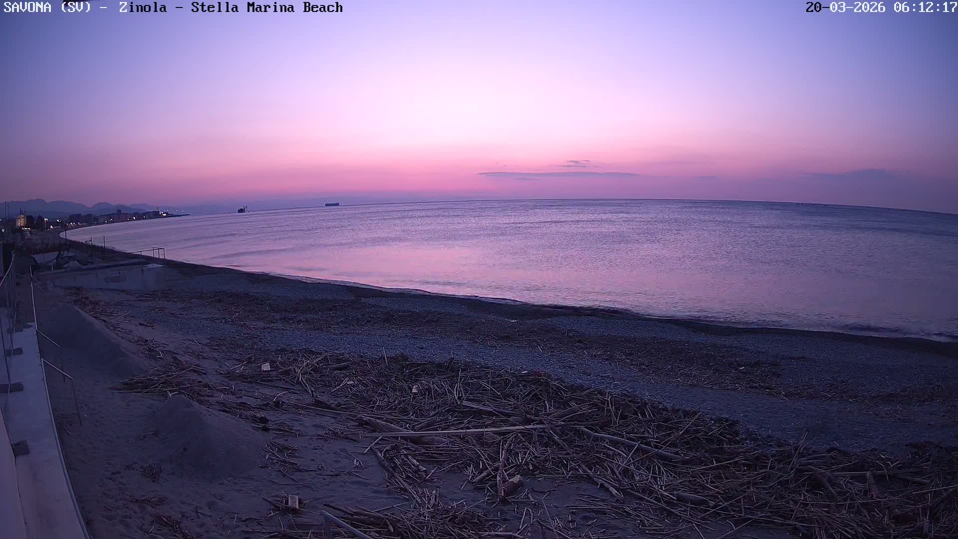 Savona, Spiaggia di Zinola Beach Live Cam - Savona, Liguria, Italy