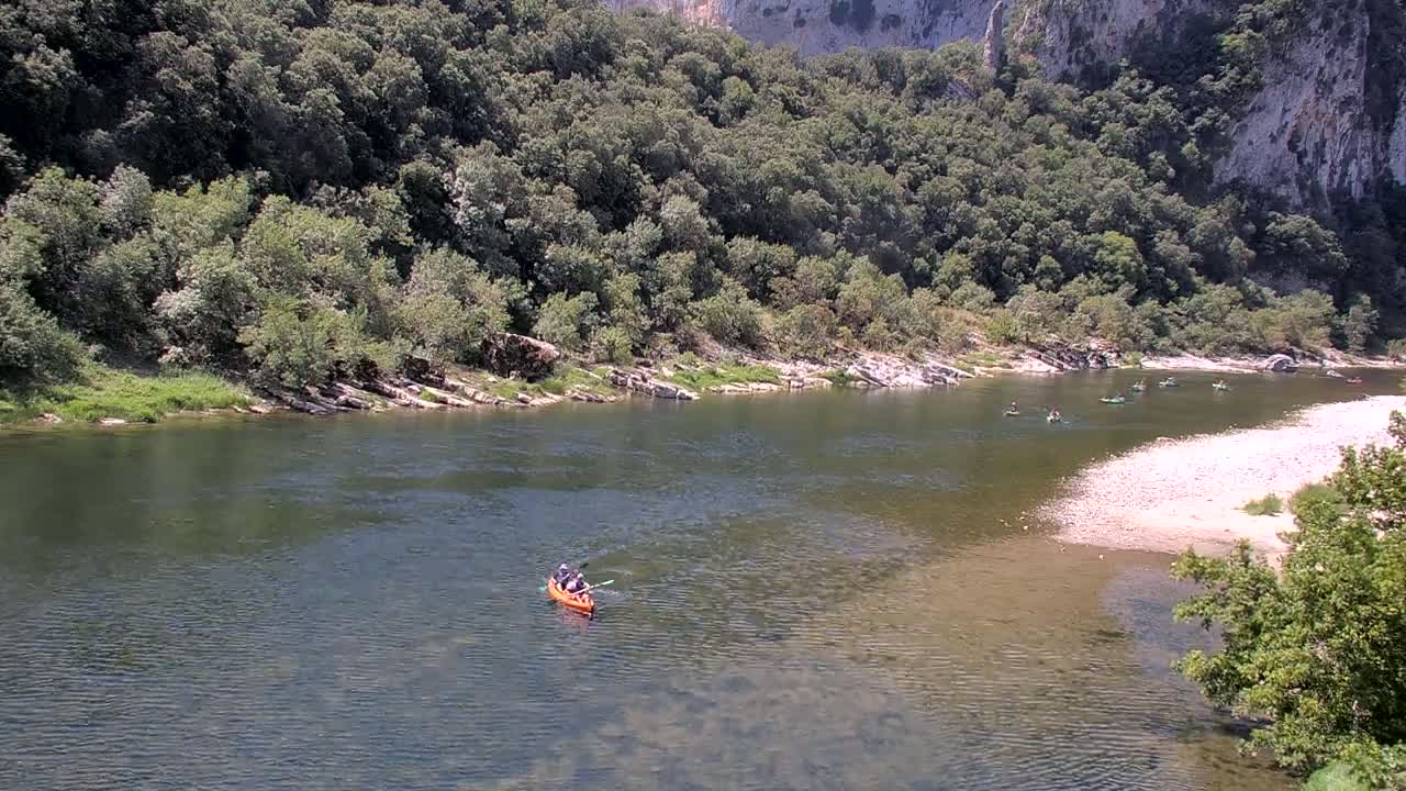 Vallon Pont d'Arc, Gorges de l'Ardèche (Ardeche River & Rafting) Live Cam - Largentière, Ardeche, Auvergne-Rhône-Alpes, France