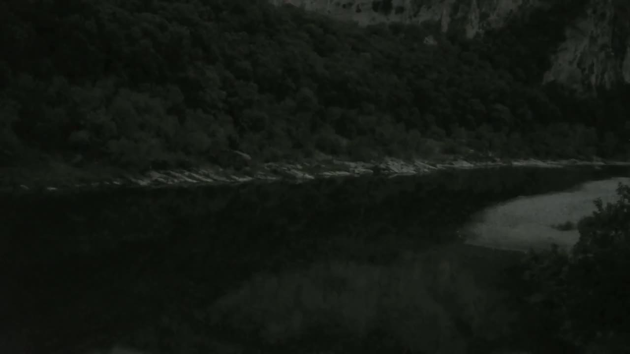 Vallon Pont d'Arc, Gorges de l'Ardèche (Ardeche River & Rafting) Live Cam - Largentière, Ardeche, Auvergne-Rhône-Alpes, France