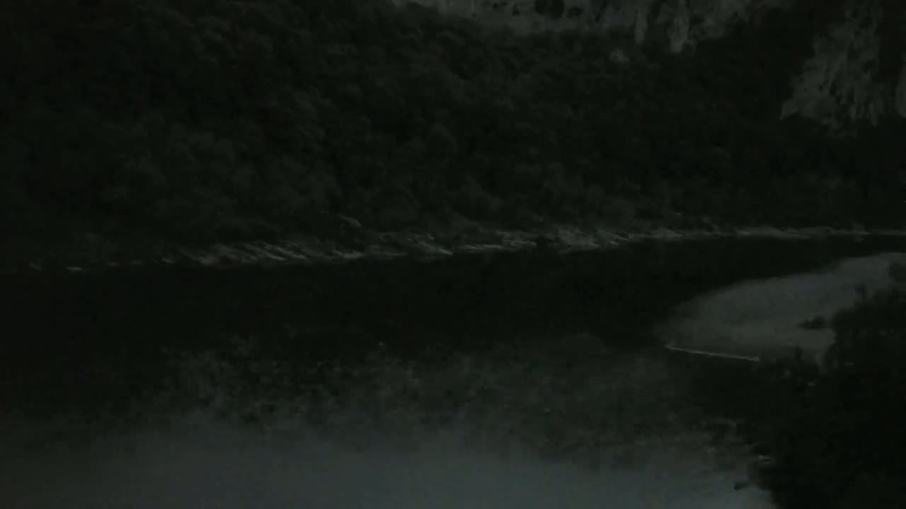 Vallon Pont d'Arc, Gorges de l'Ardèche (Ardeche River & Rafting) Live Cam - Largentière, Ardeche, Auvergne-Rhône-Alpes, France