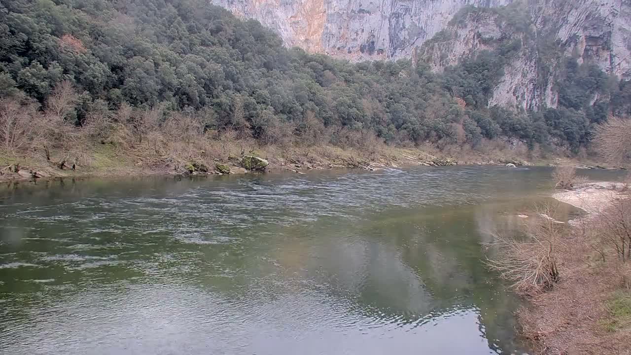 Vallon Pont d'Arc, Gorges de l'Ardèche (Ardeche River & Rafting) Live Cam - Largentière, Ardeche, Auvergne-Rhône-Alpes, France
