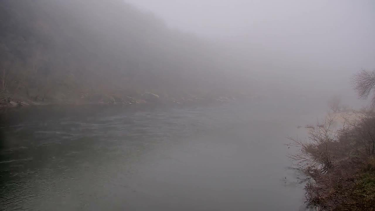Vallon Pont d'Arc, Gorges de l'Ardèche (Ardeche River & Rafting) Live Cam - Largentière, Ardeche, Auvergne-Rhône-Alpes, France