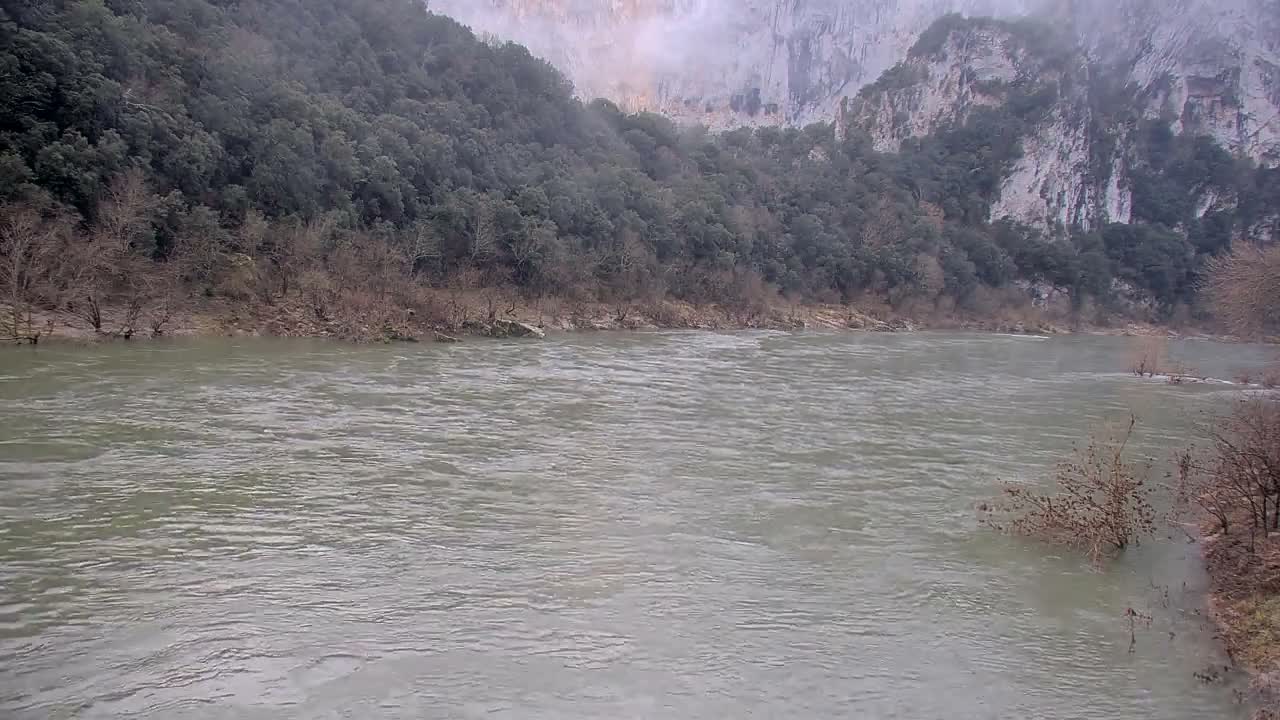 Vallon Pont d'Arc, Gorges de l'Ardèche (Ardeche River & Rafting) Live Cam - Largentière, Ardeche, Auvergne-Rhône-Alpes, France