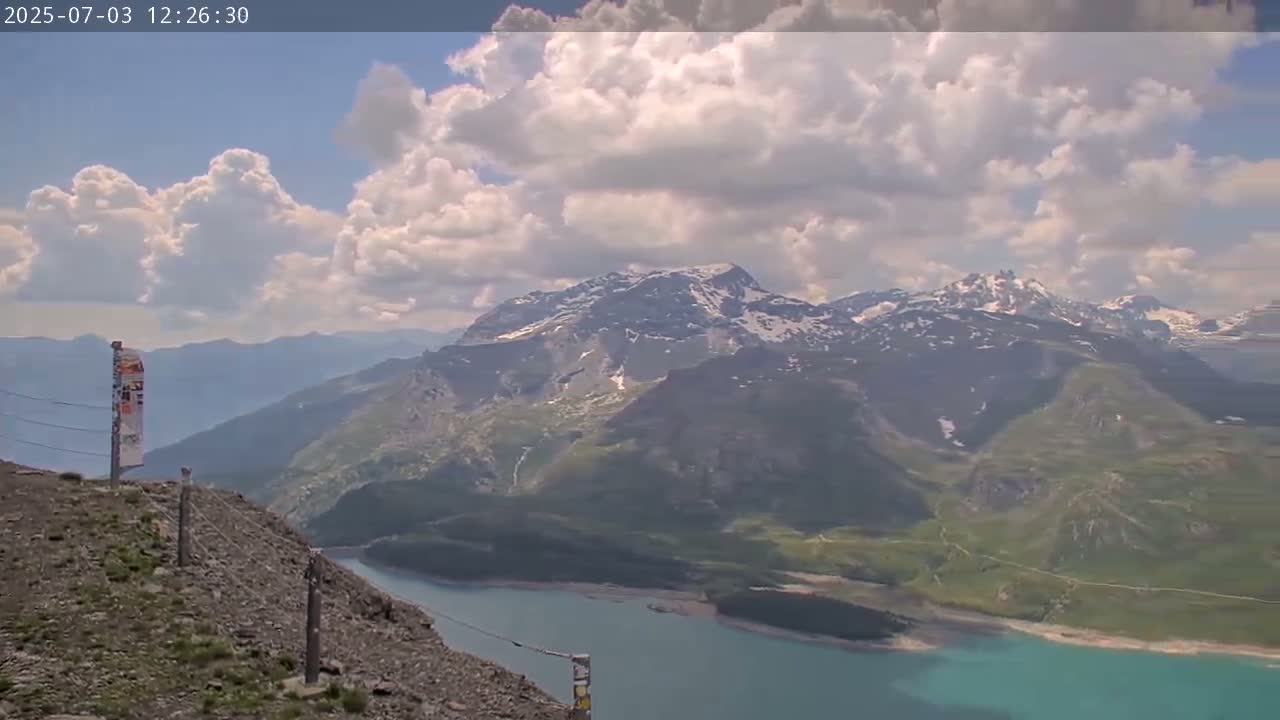Val Cenis Village, Col de la Met Summit Pass & Lac du Mont-Cenis Lake Live Cam - Saint-Jean-de-Maurienne, Savoie, Auvergne-Rhône-Alpes, France