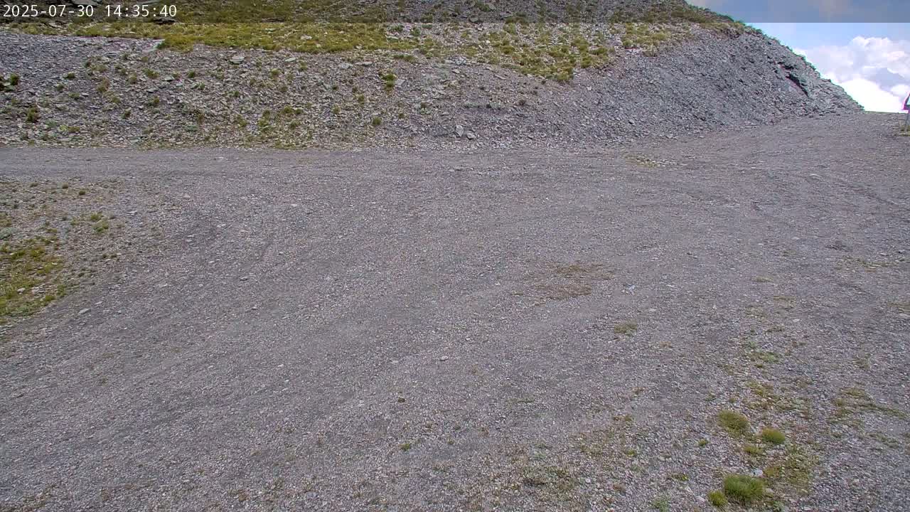 Val Cenis Village, Col de la Met Summit Pass & Lac du Mont-Cenis Lake Live Cam - Saint-Jean-de-Maurienne, Savoie, Auvergne-Rhône-Alpes, France