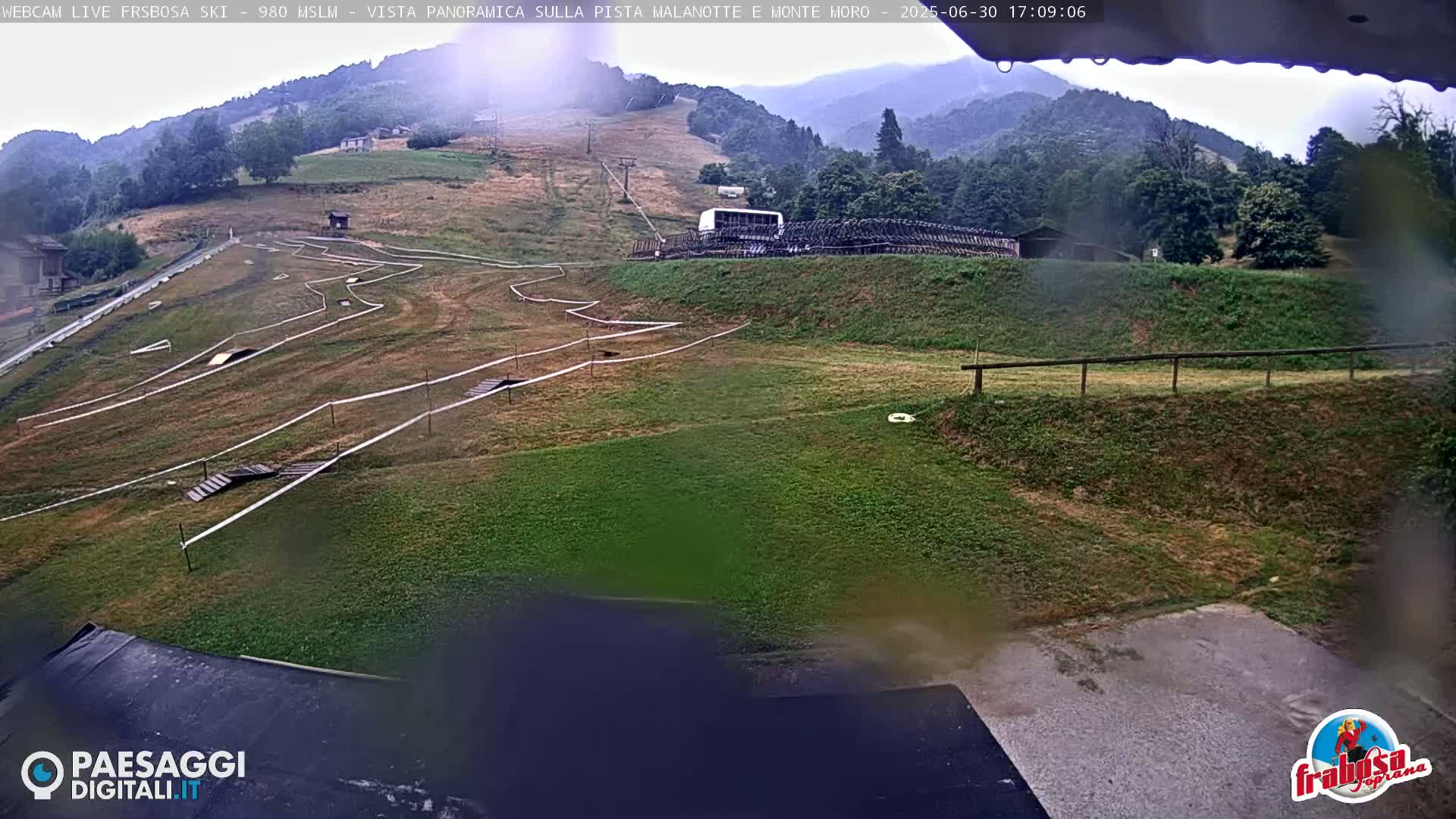 Frabosa , Prato Nevoso Village & Ski Slopes Live Cam - Cuneo, Piedmont, Italy